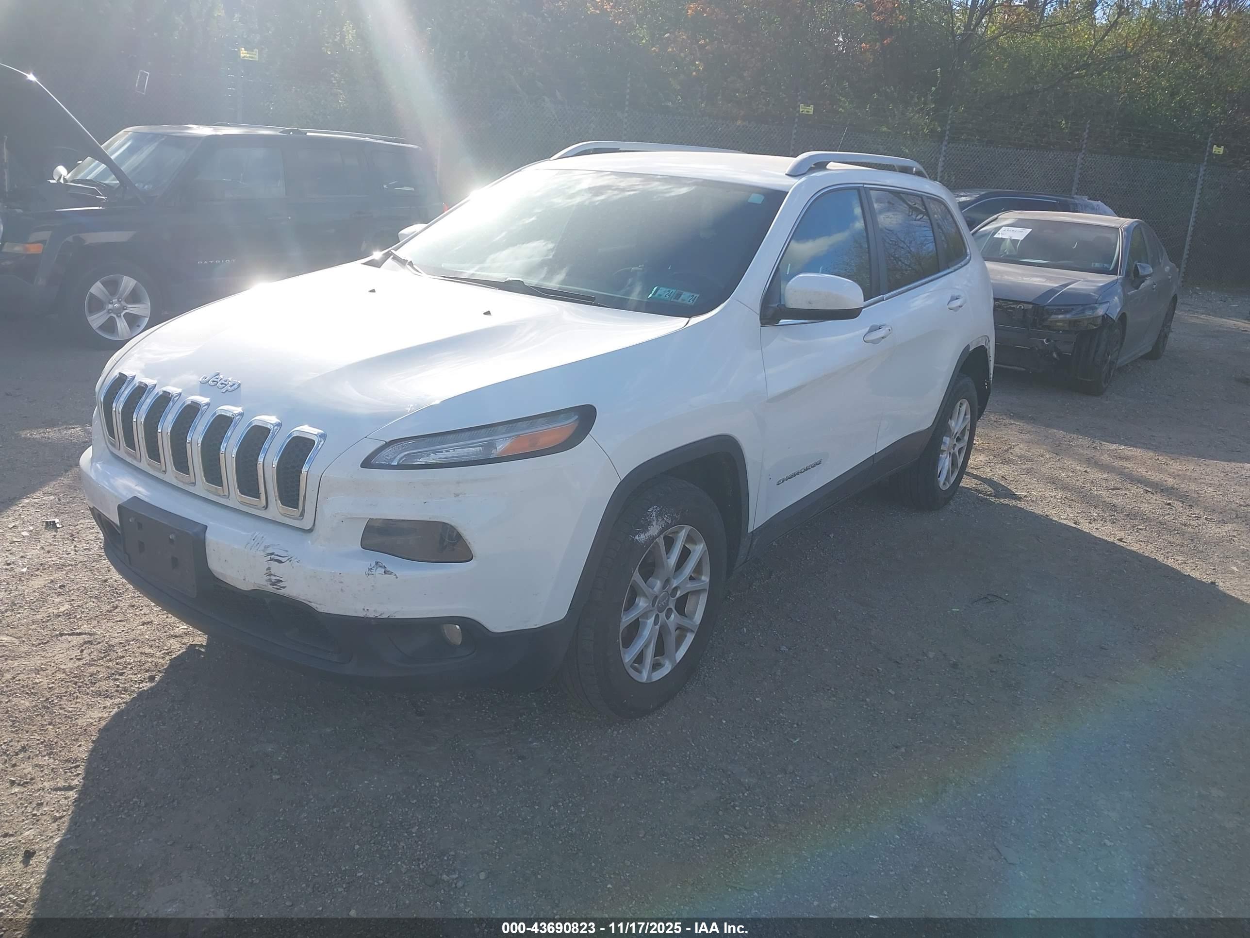 JEEP CHEROKEE image 2