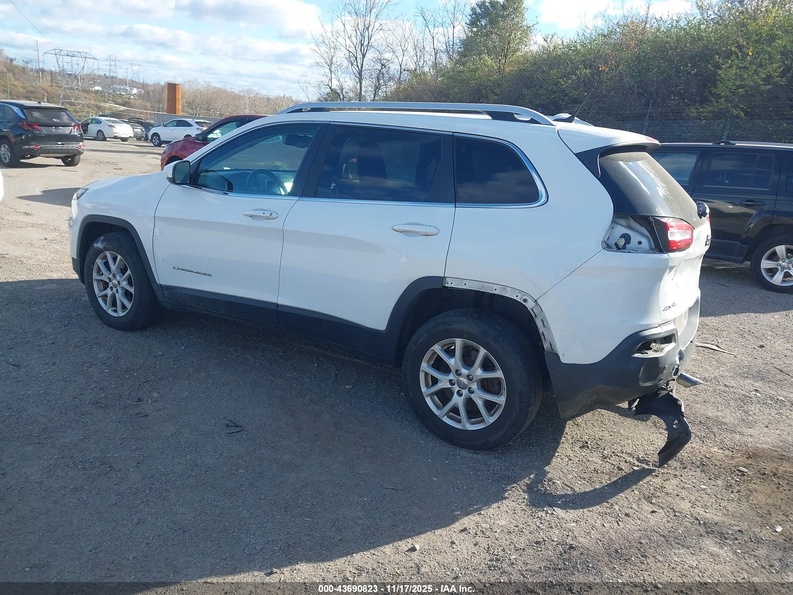 JEEP CHEROKEE image 3