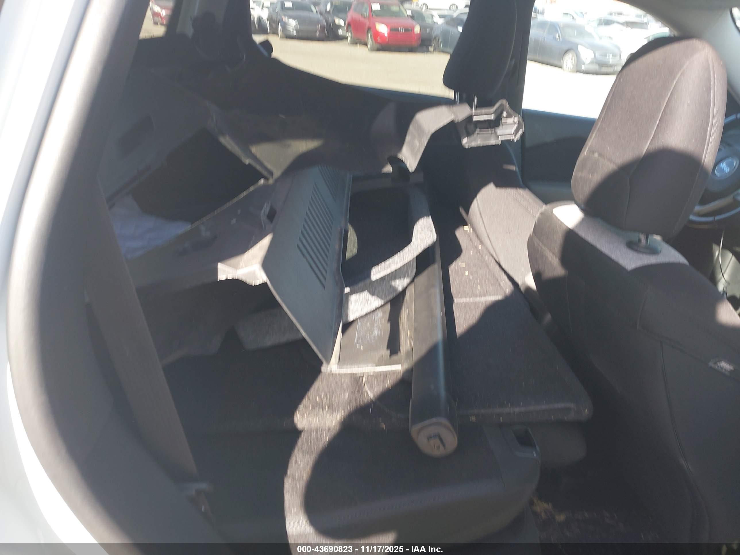 JEEP CHEROKEE image 8