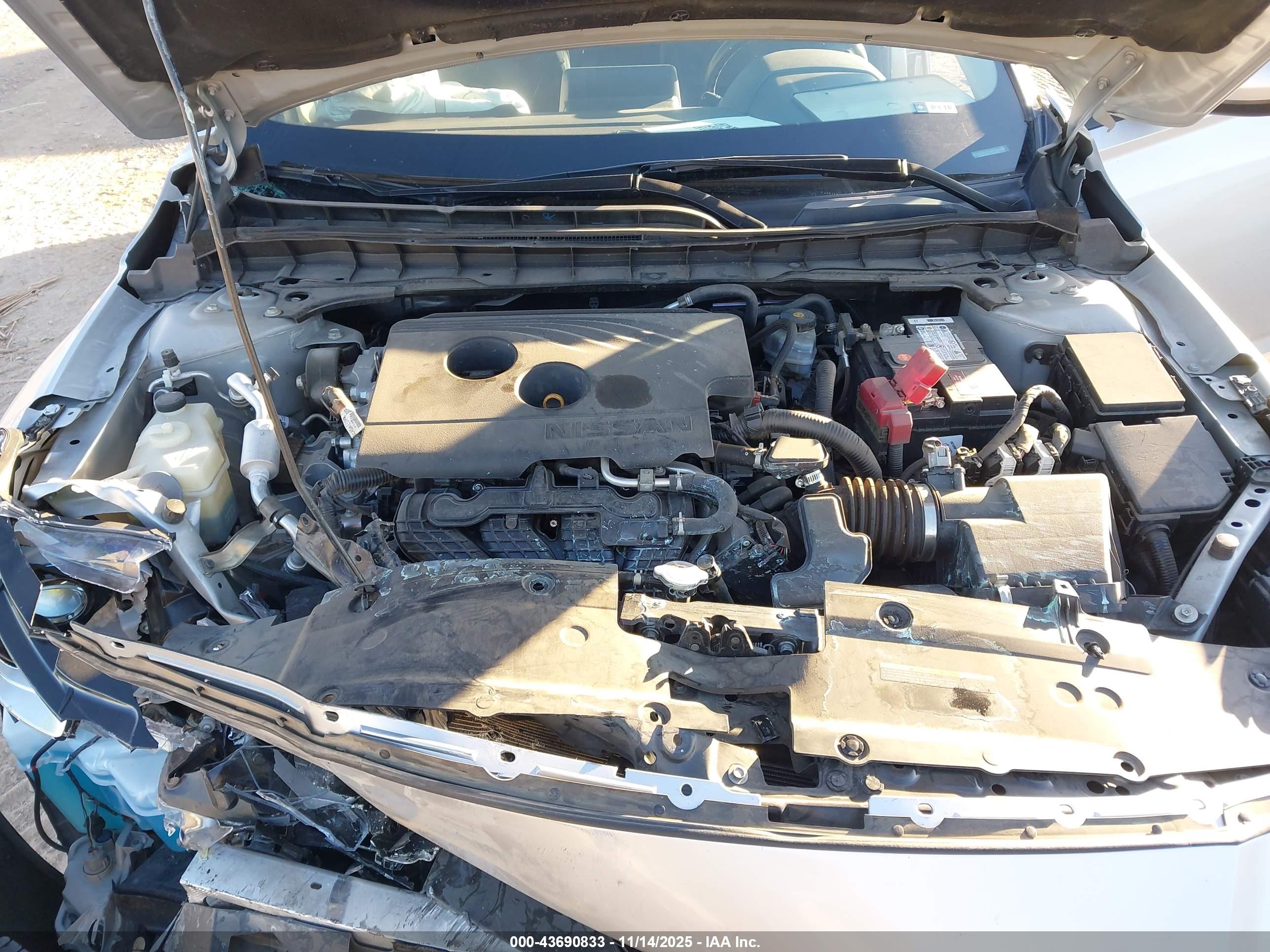 NISSAN ALTIMA image 10