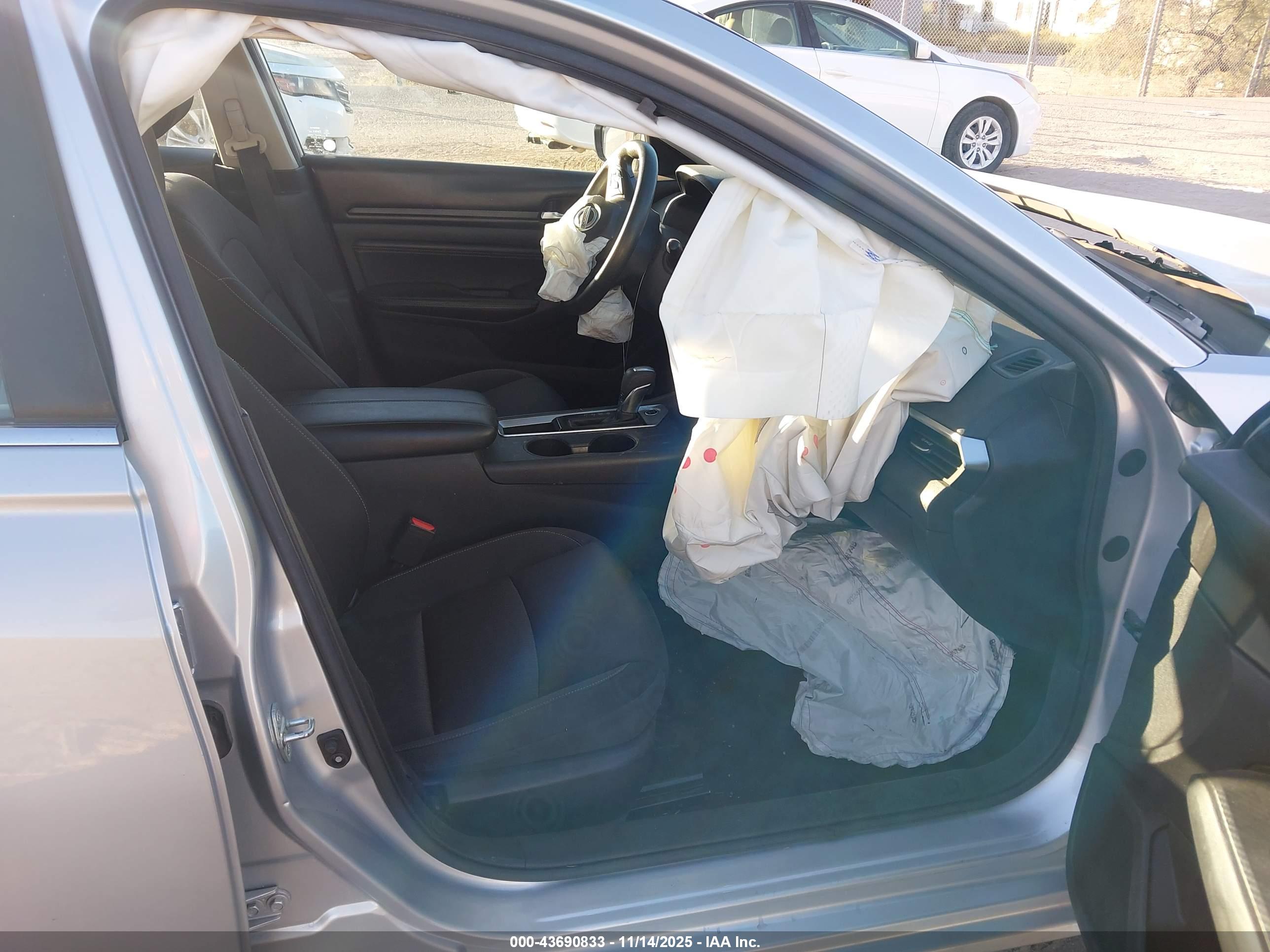 NISSAN ALTIMA image 5