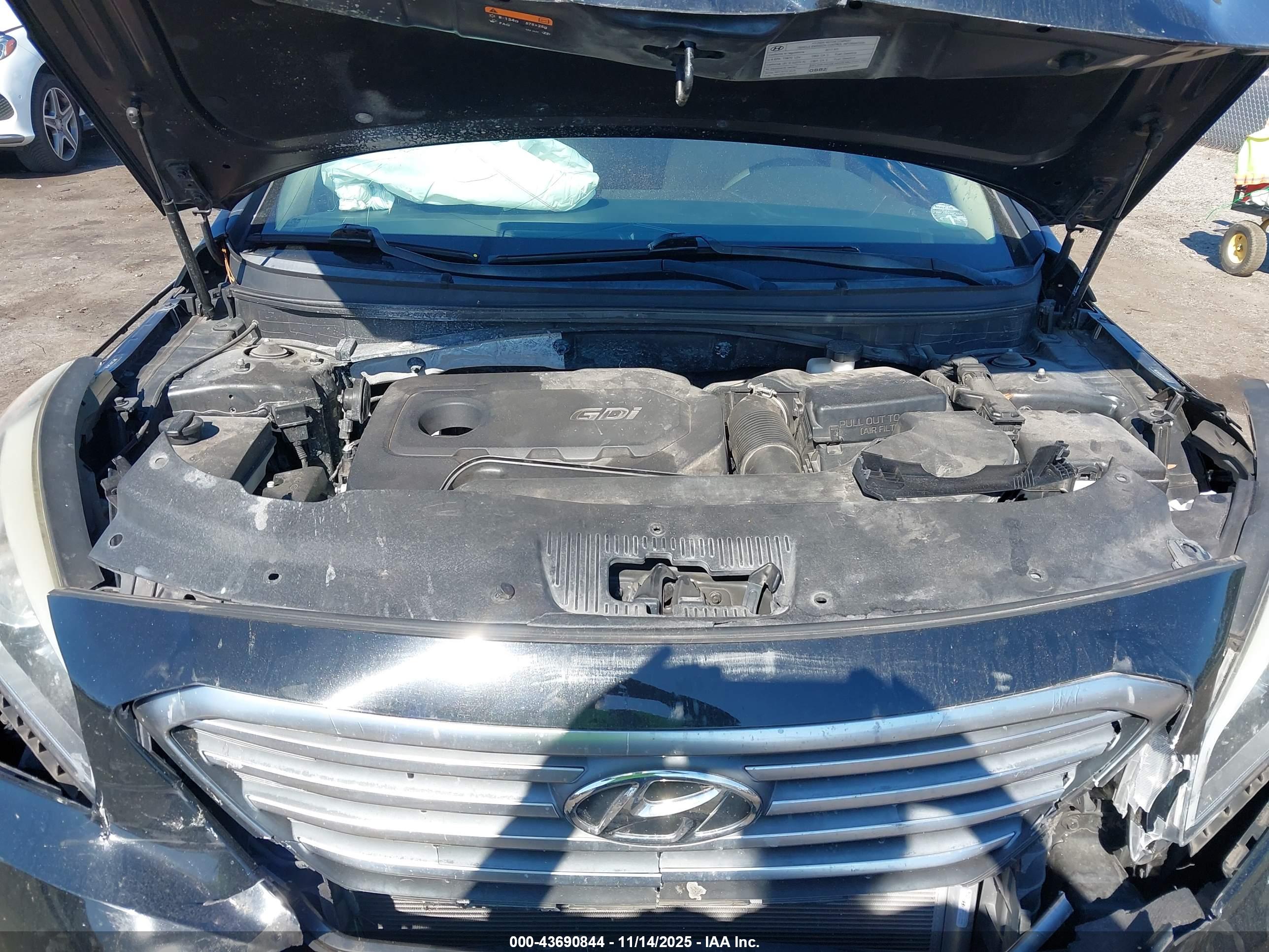 HYUNDAI SONATA image 10