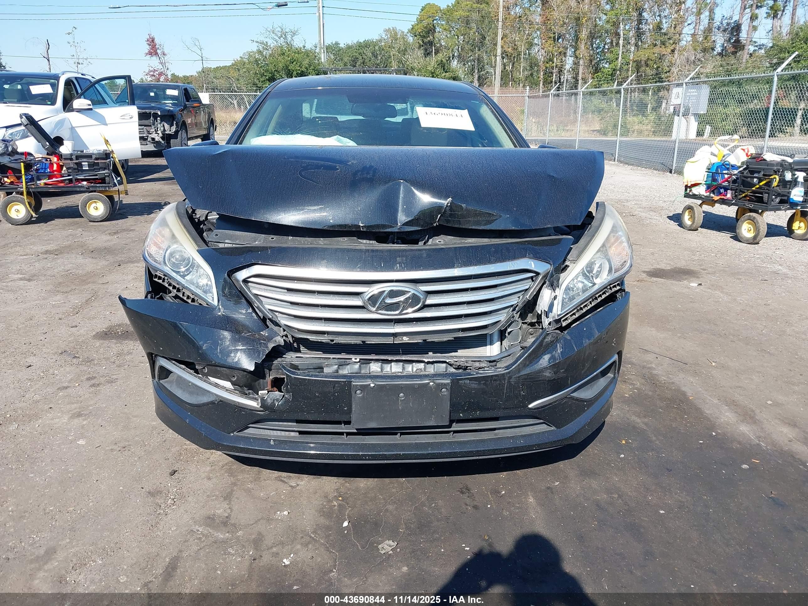 HYUNDAI SONATA image 6