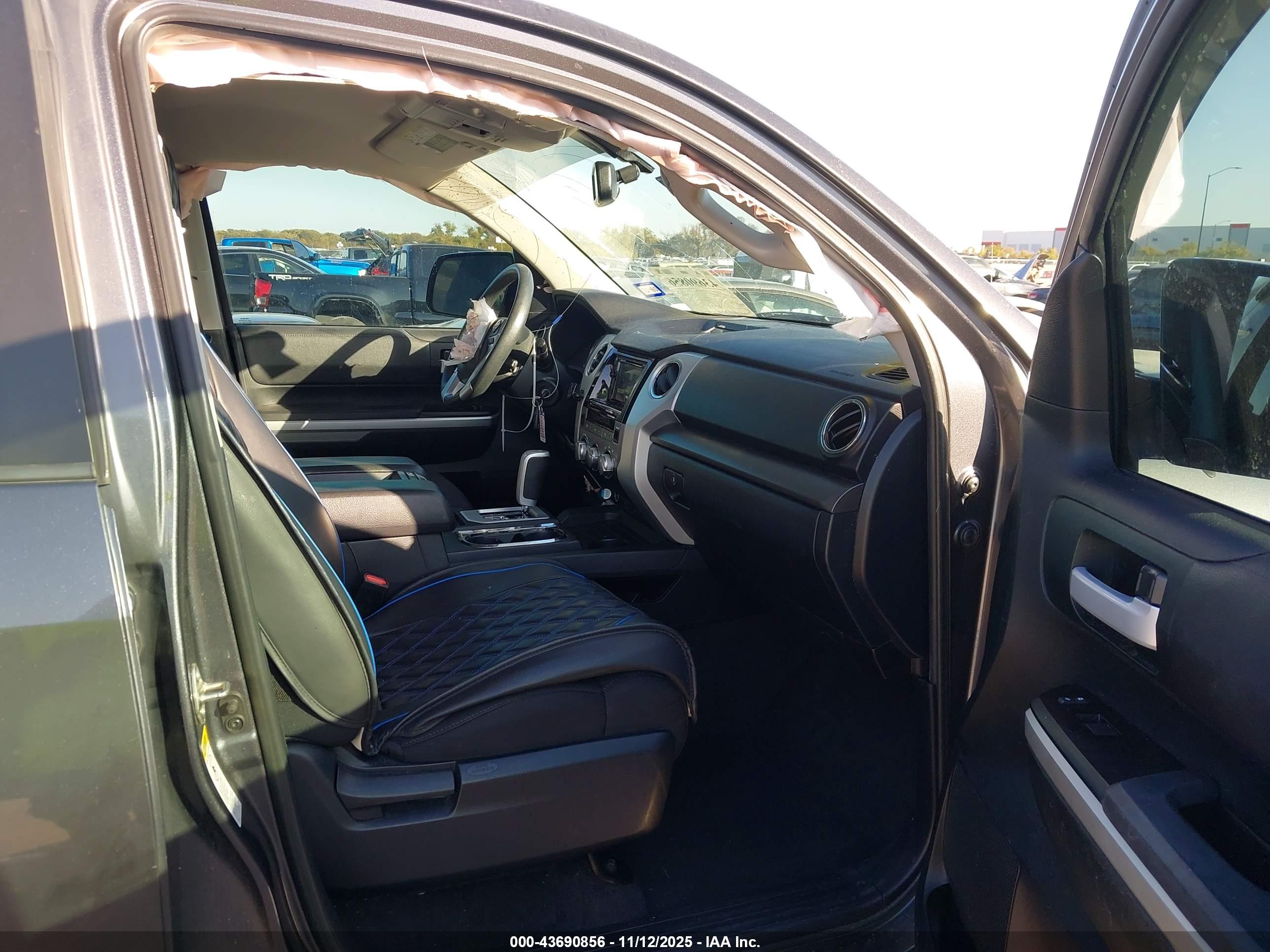 TOYOTA TUNDRA image 5