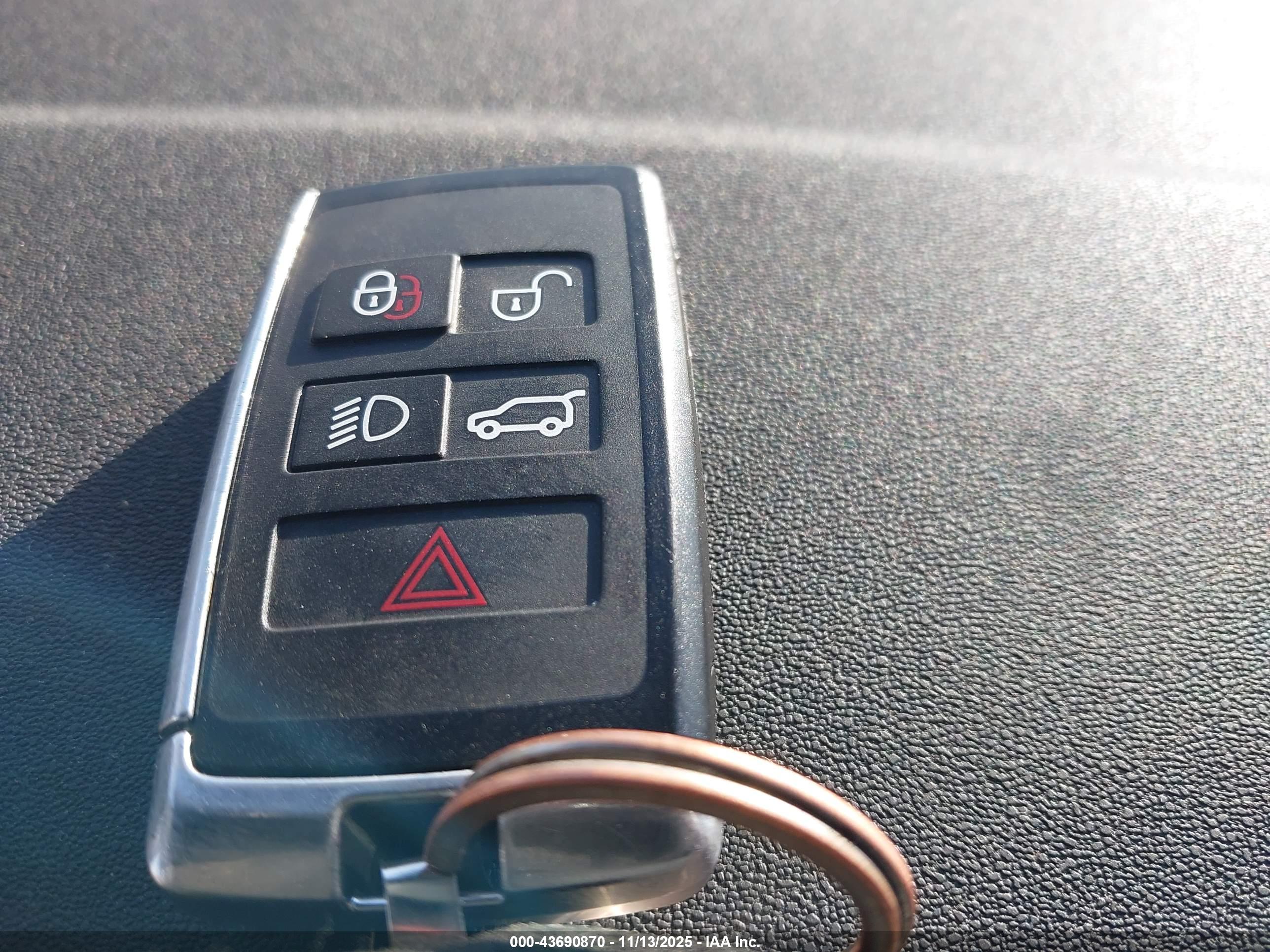 LAND ROVER image 11