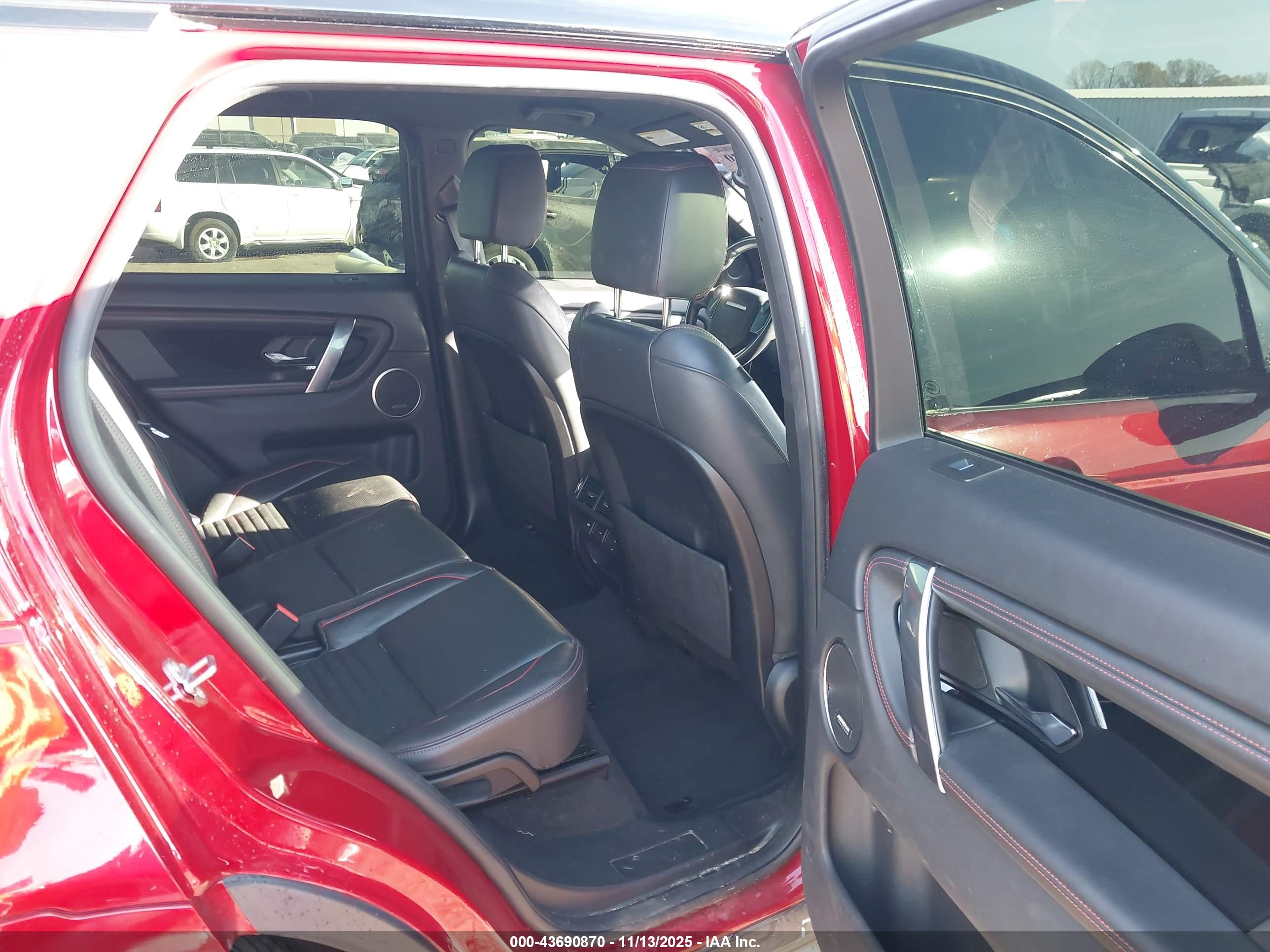 LAND ROVER image 8
