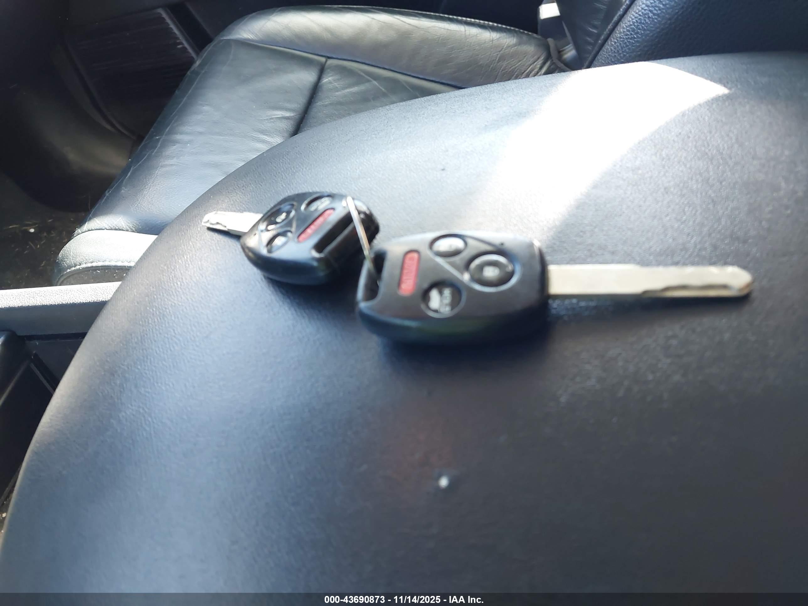 HONDA PILOT image 11