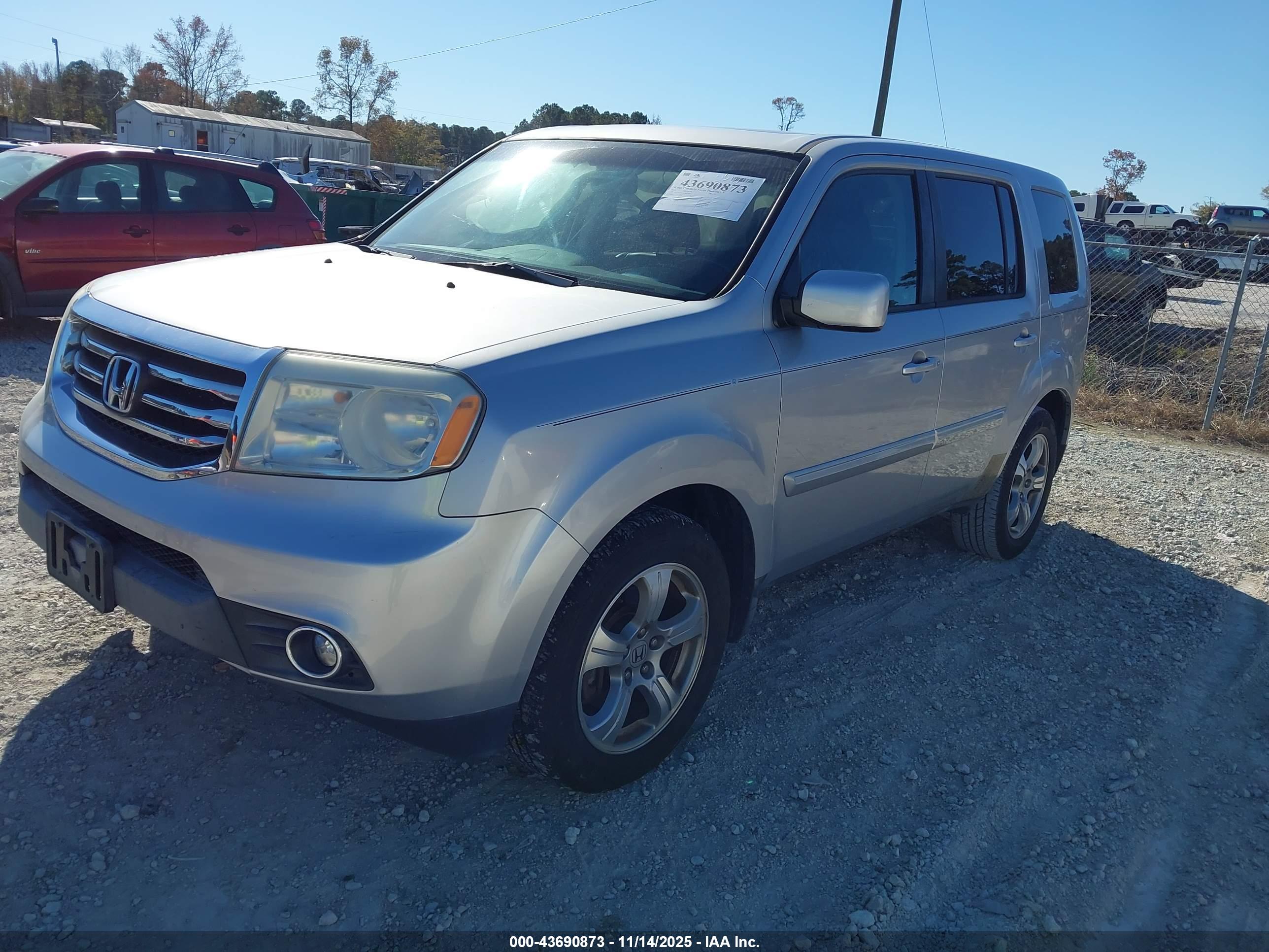 HONDA PILOT image 2