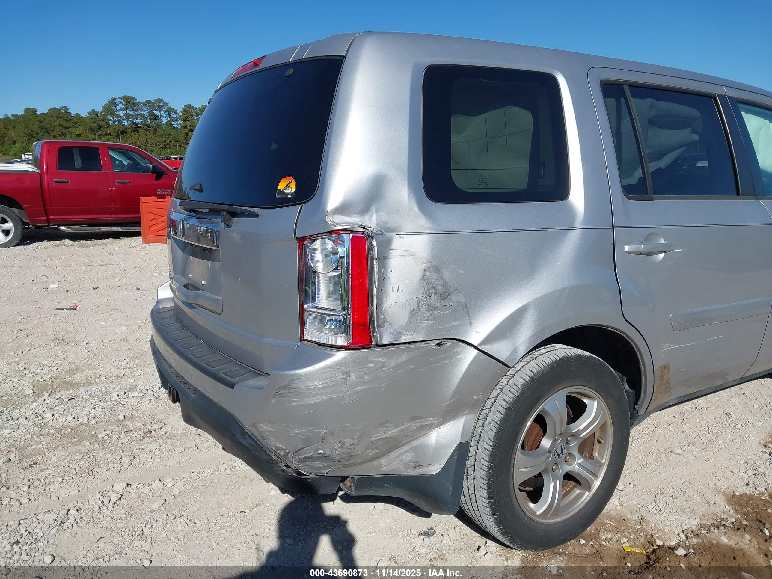 HONDA PILOT image 6
