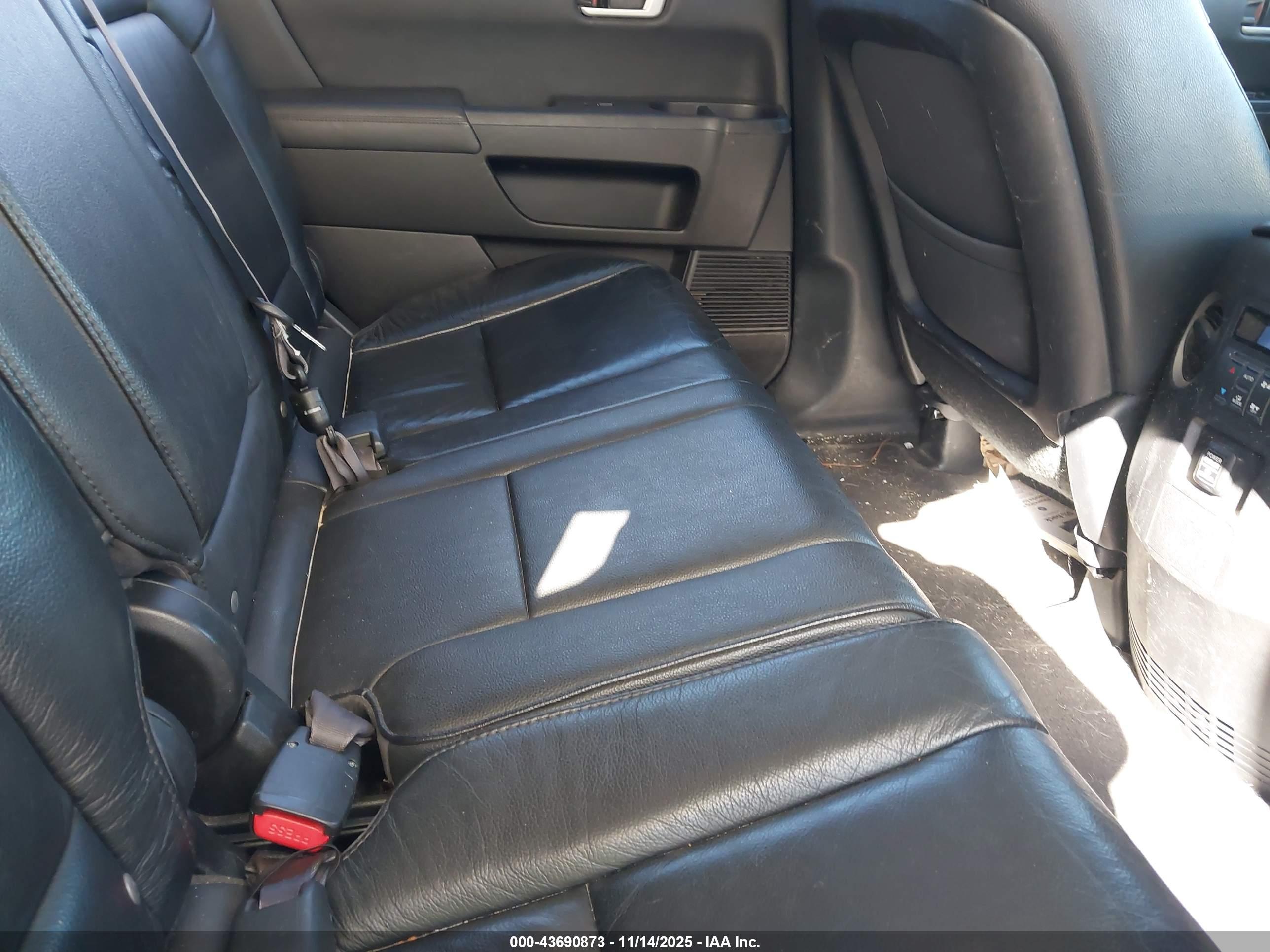 HONDA PILOT image 8