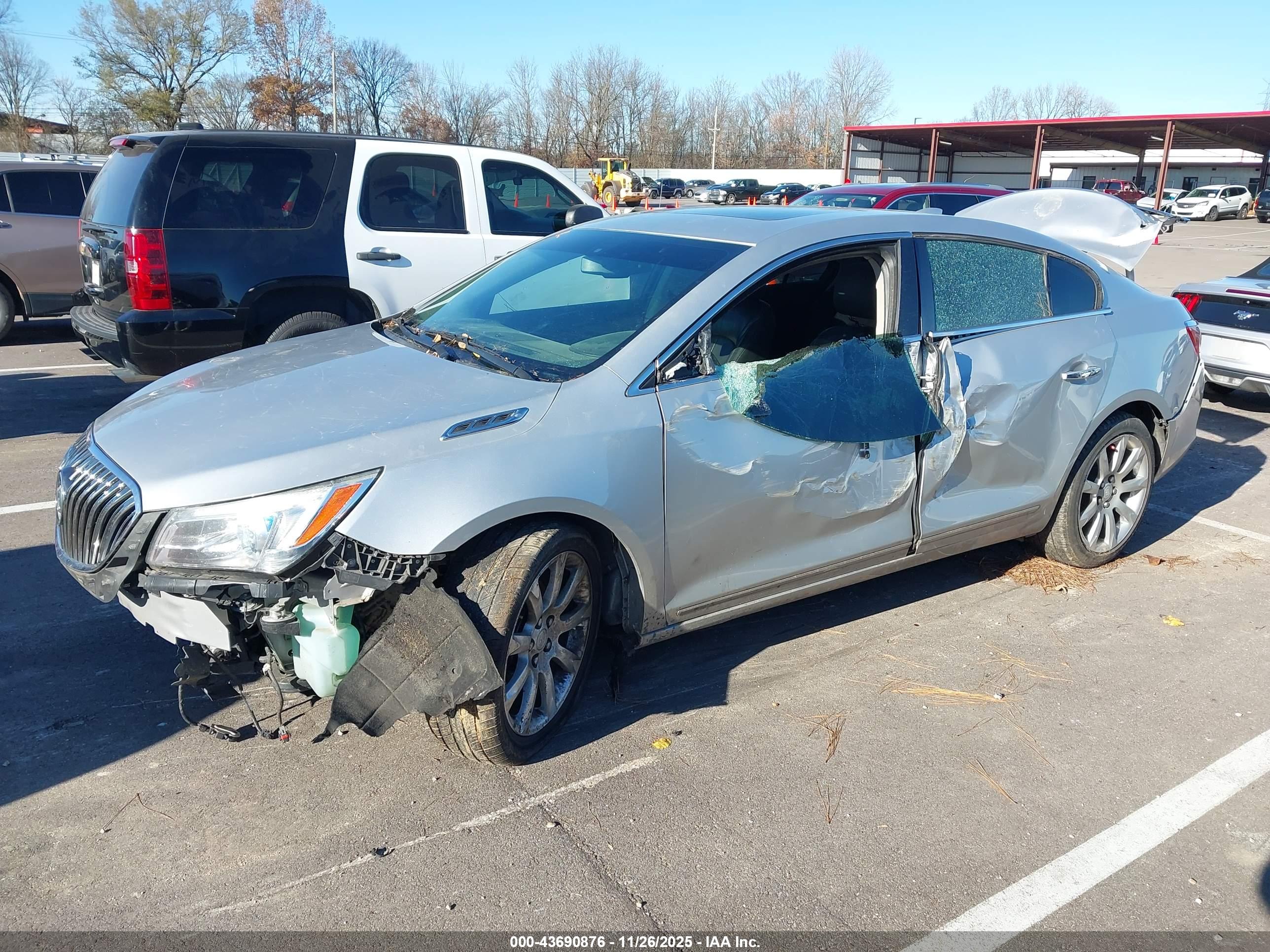 BUICK LACROSSE image 6
