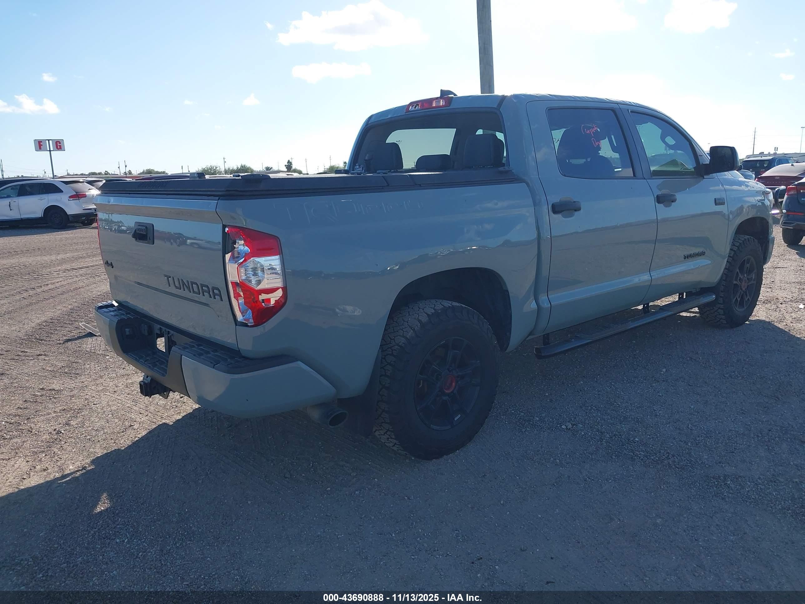 TOYOTA TUNDRA image 4