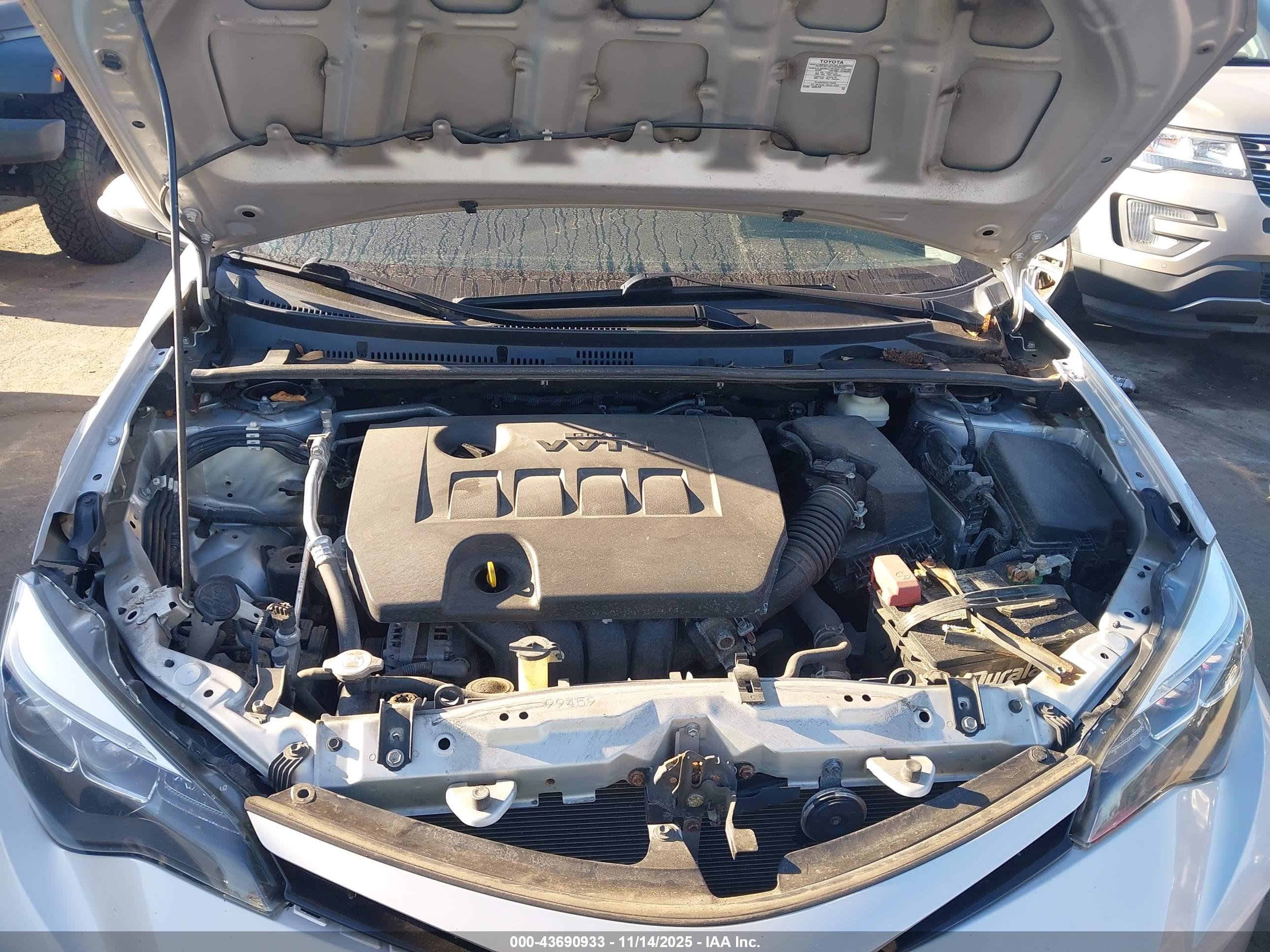 TOYOTA COROLLA image 10