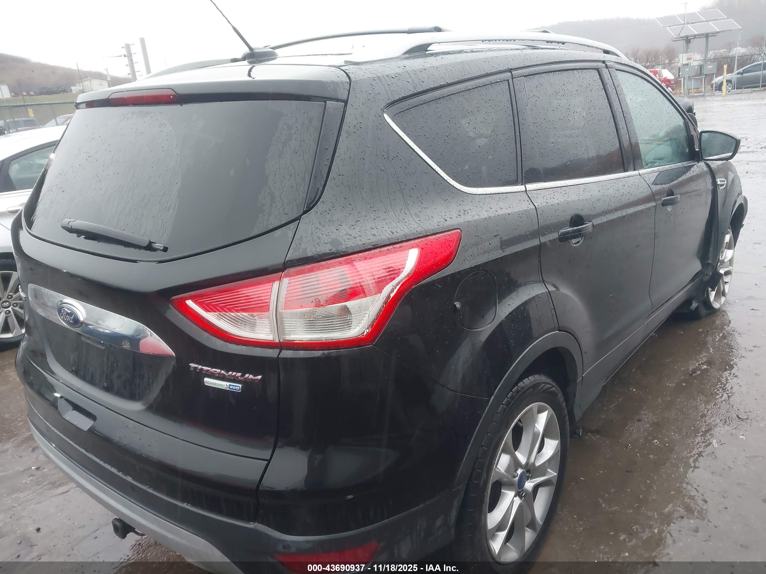FORD ESCAPE image 4