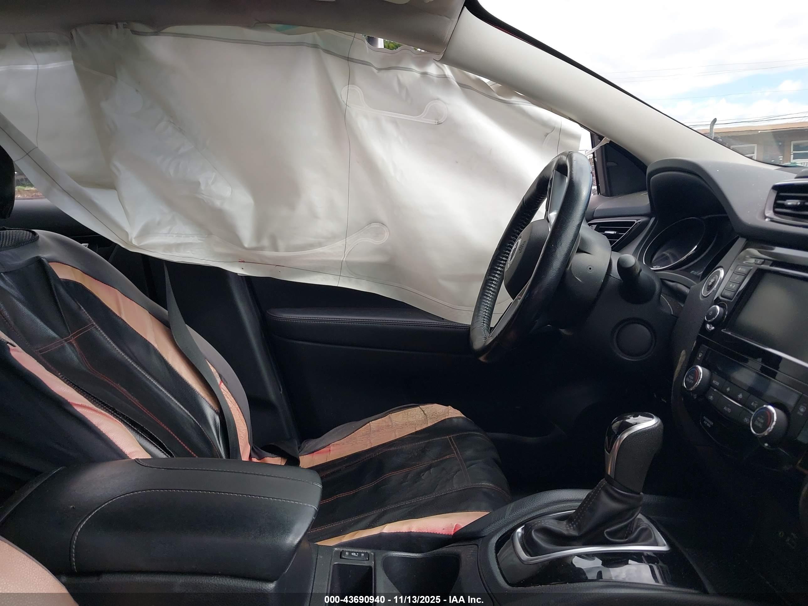 NISSAN ROGUE image 5