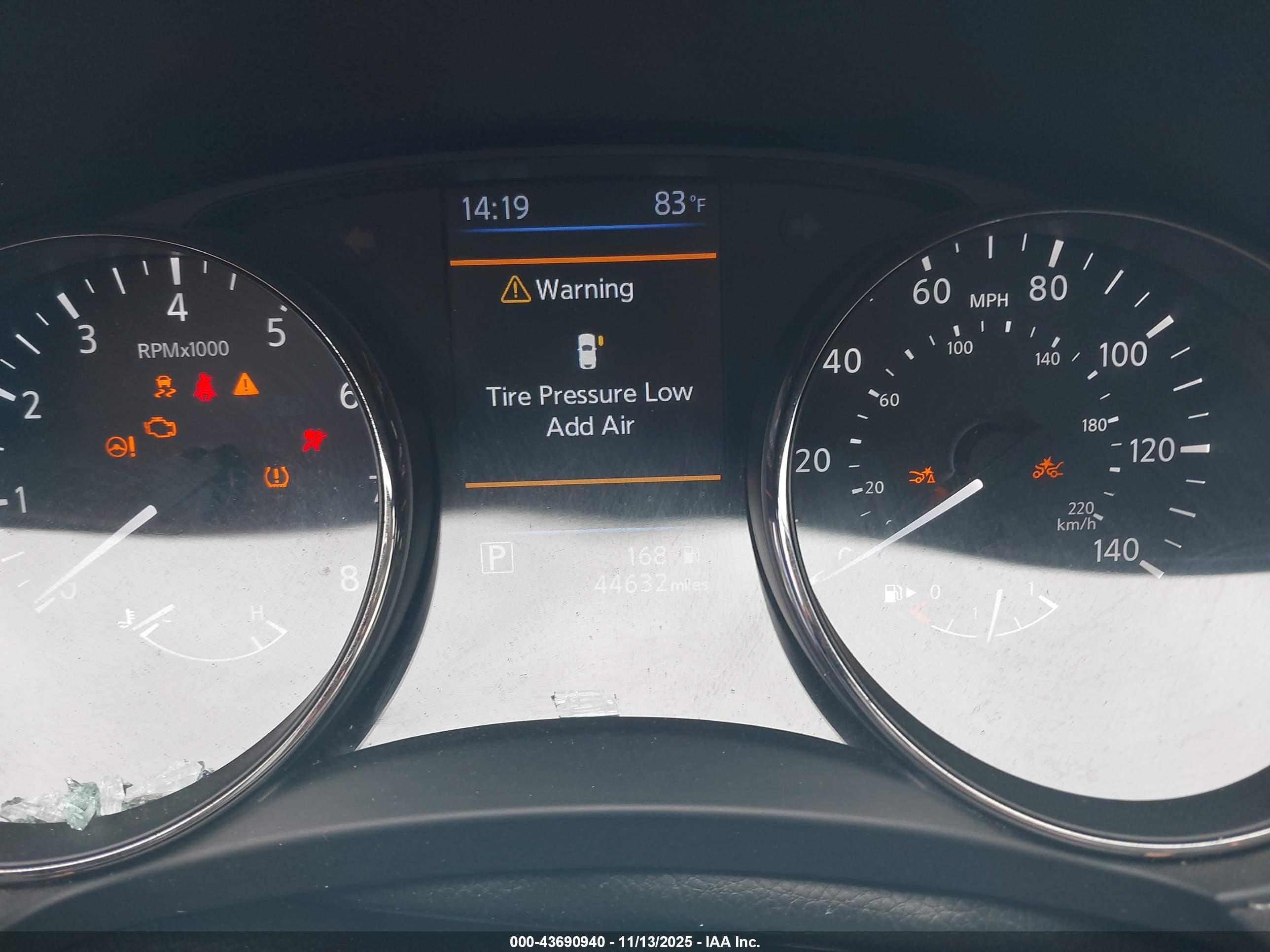 NISSAN ROGUE image 7