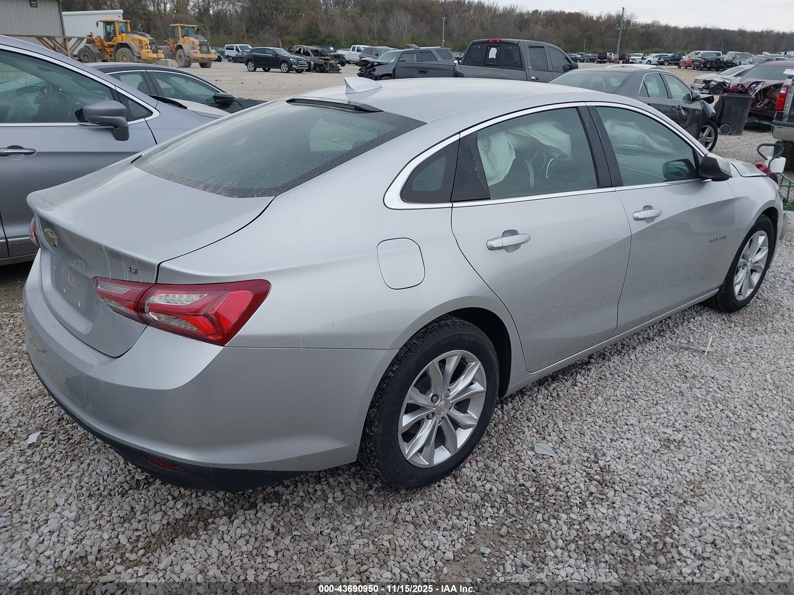 CHEVROLET MALIBU image 4