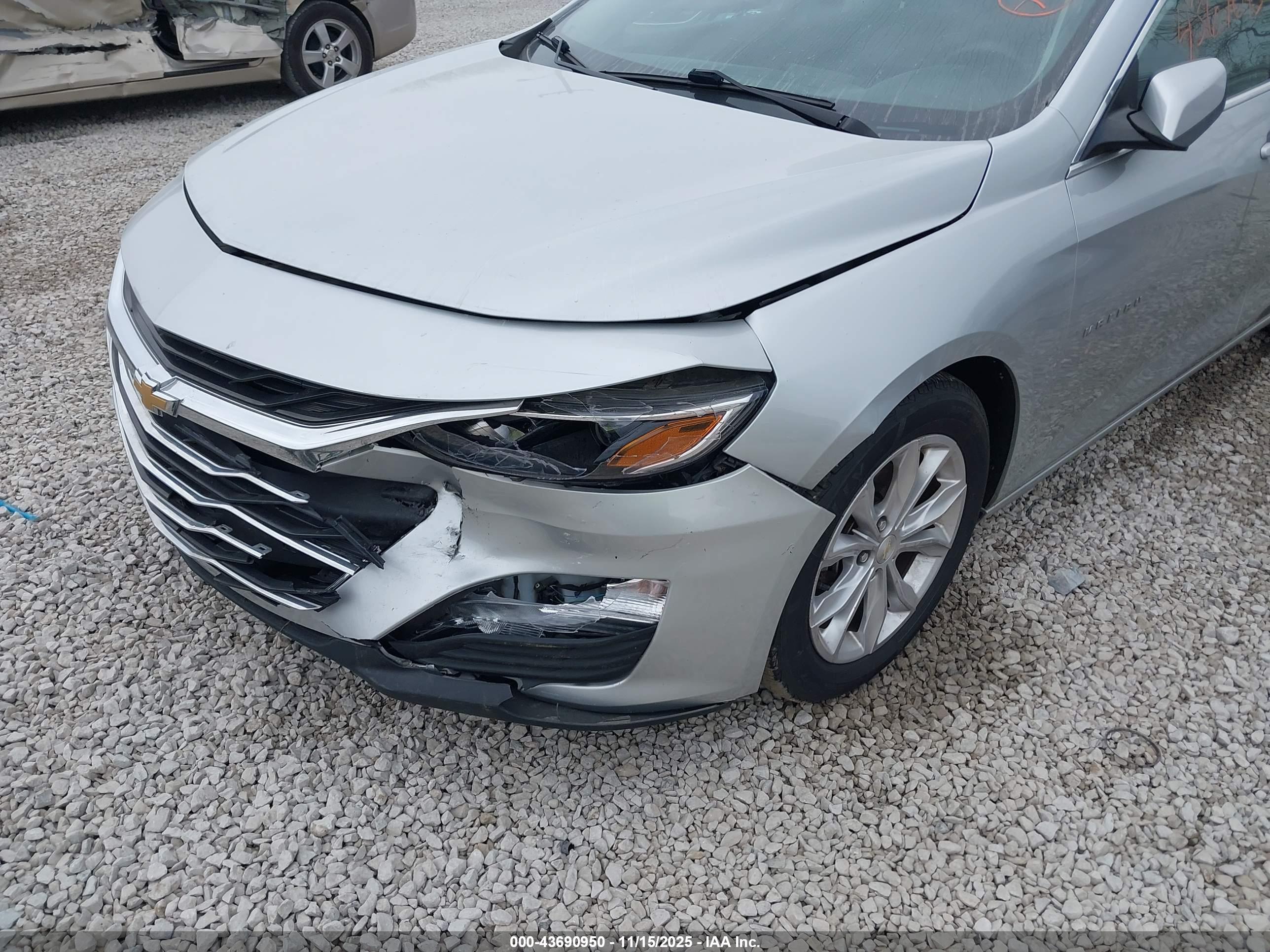 CHEVROLET MALIBU image 6