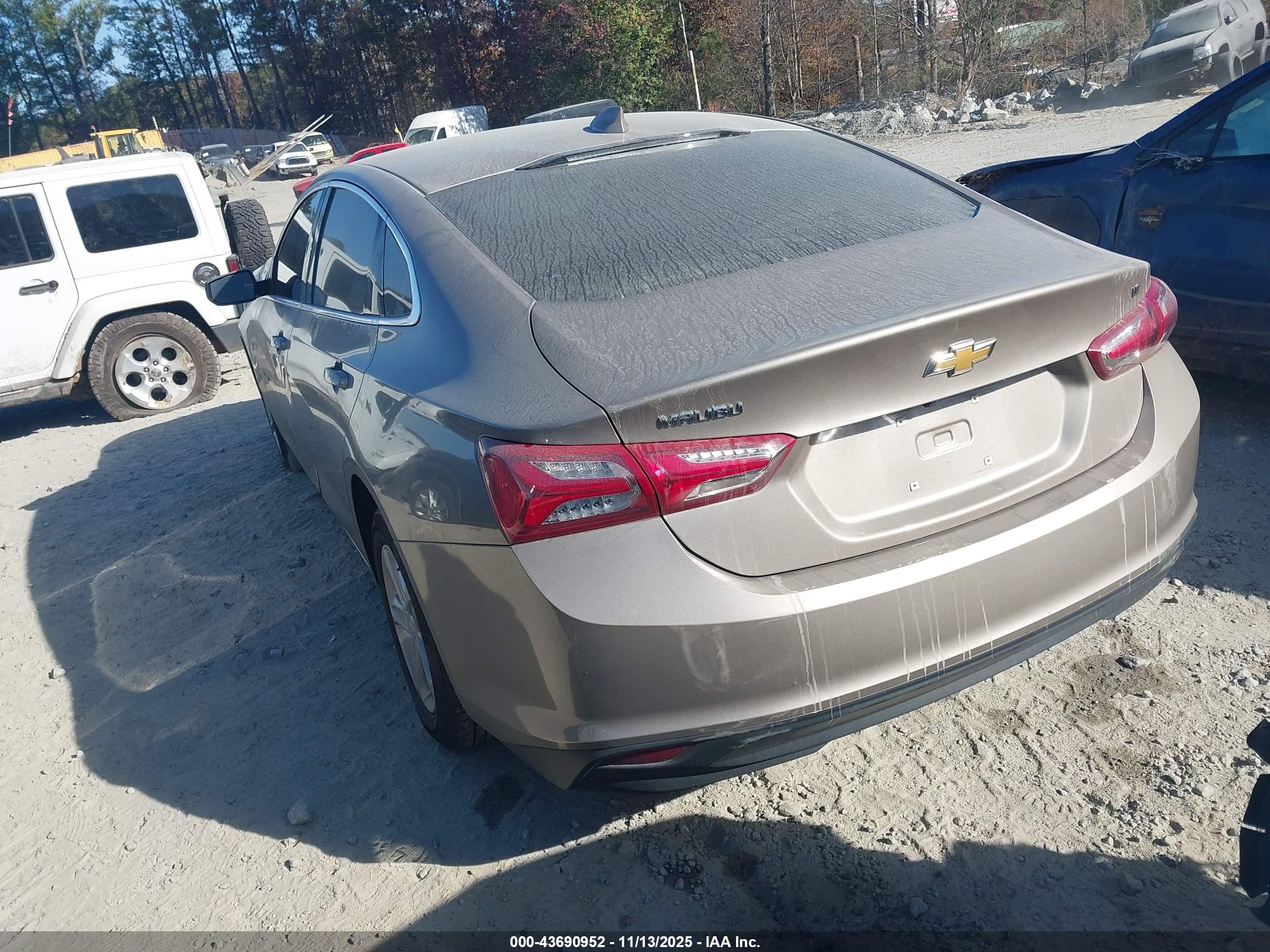 CHEVROLET MALIBU image 3