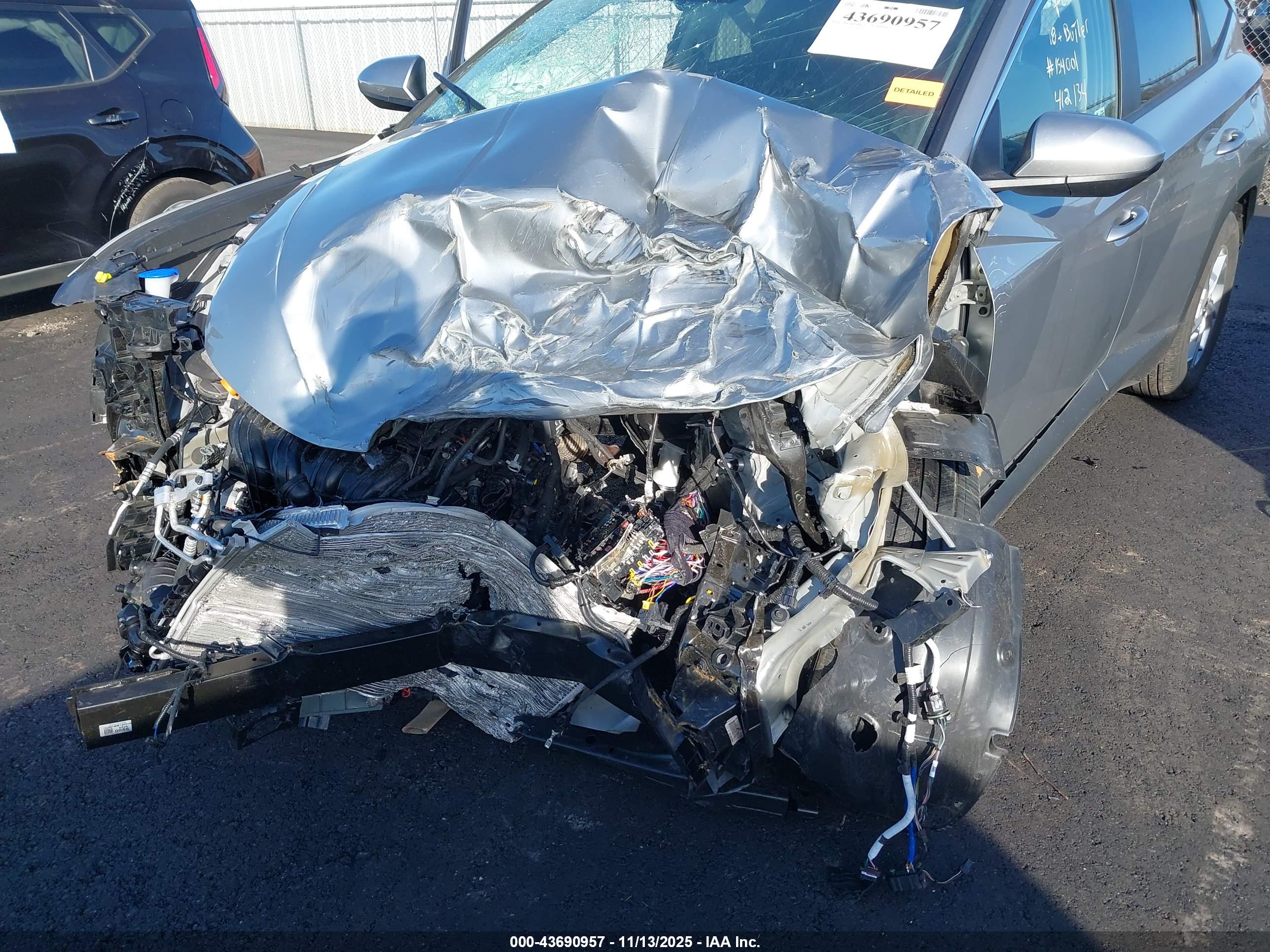 HYUNDAI TUCSON image 6