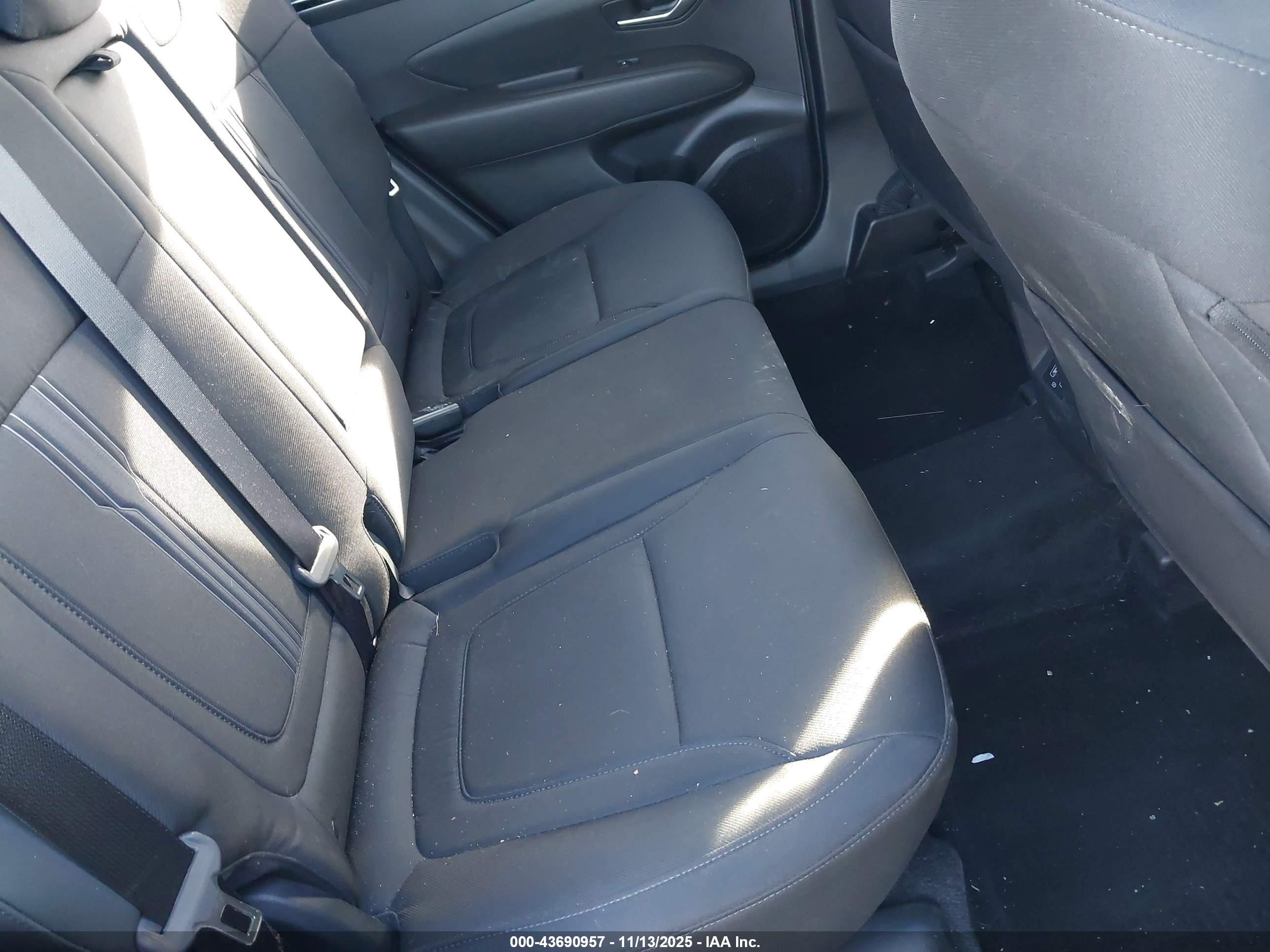 HYUNDAI TUCSON image 8