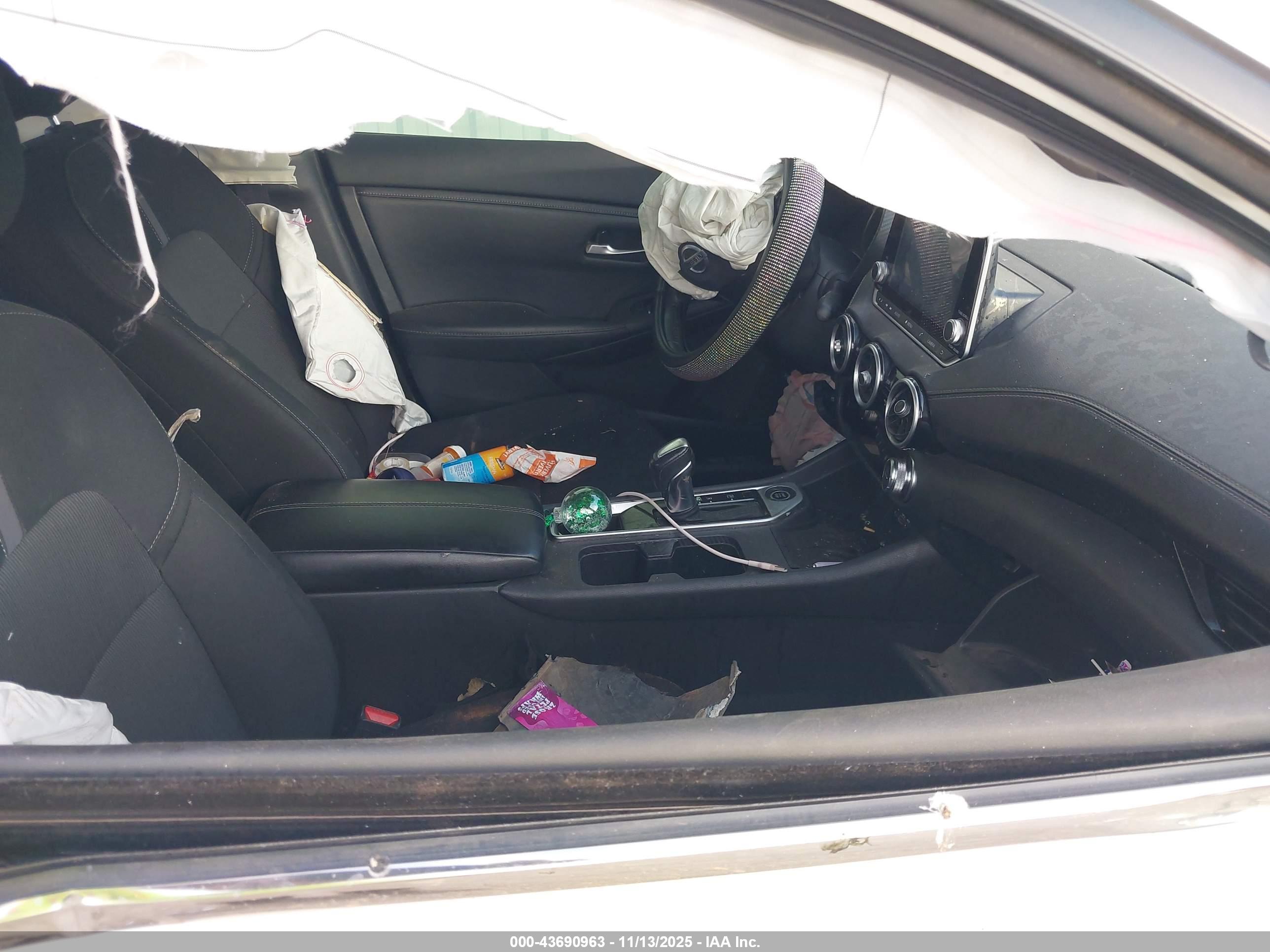 NISSAN SENTRA image 5