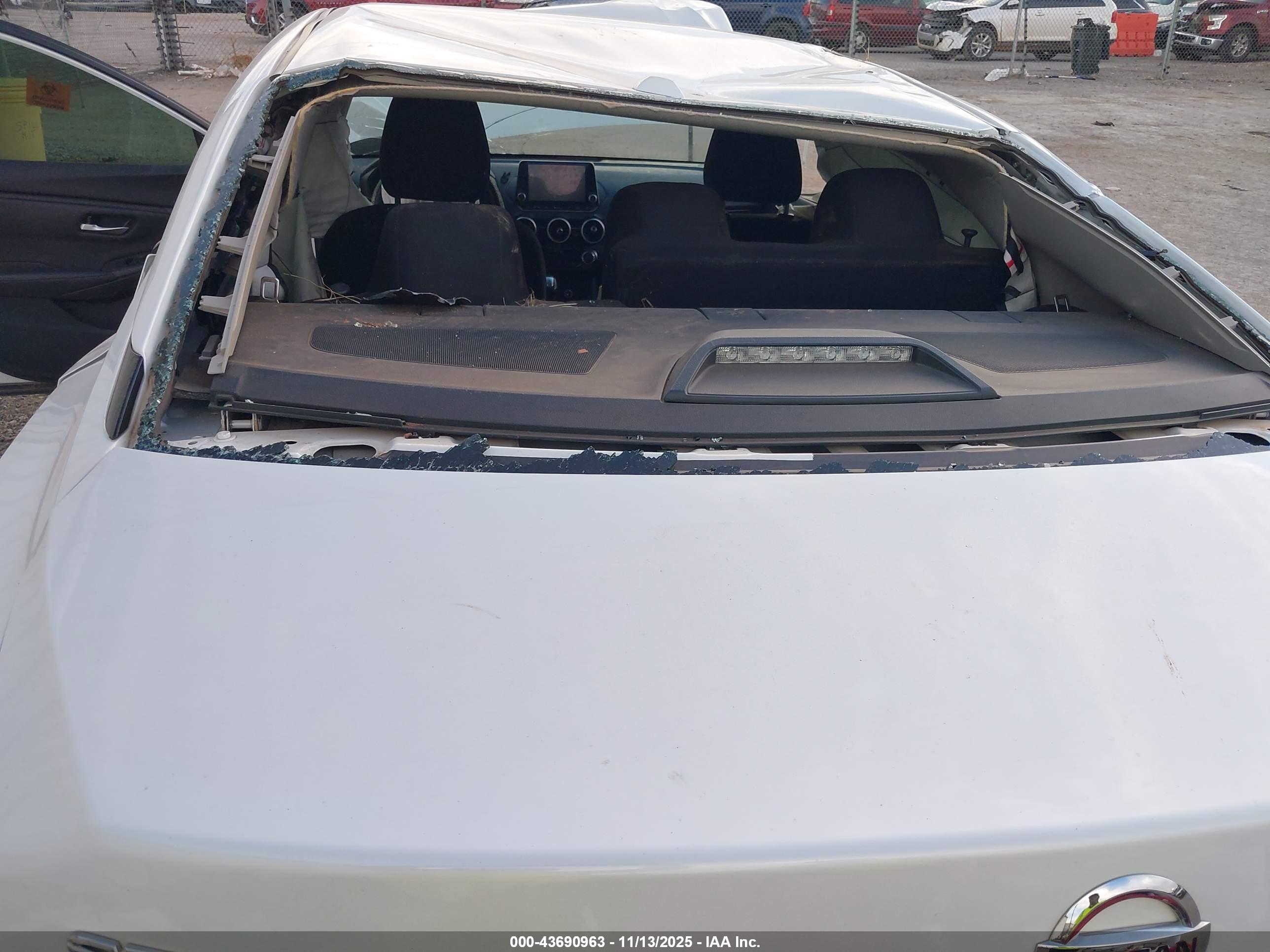 NISSAN SENTRA image 6