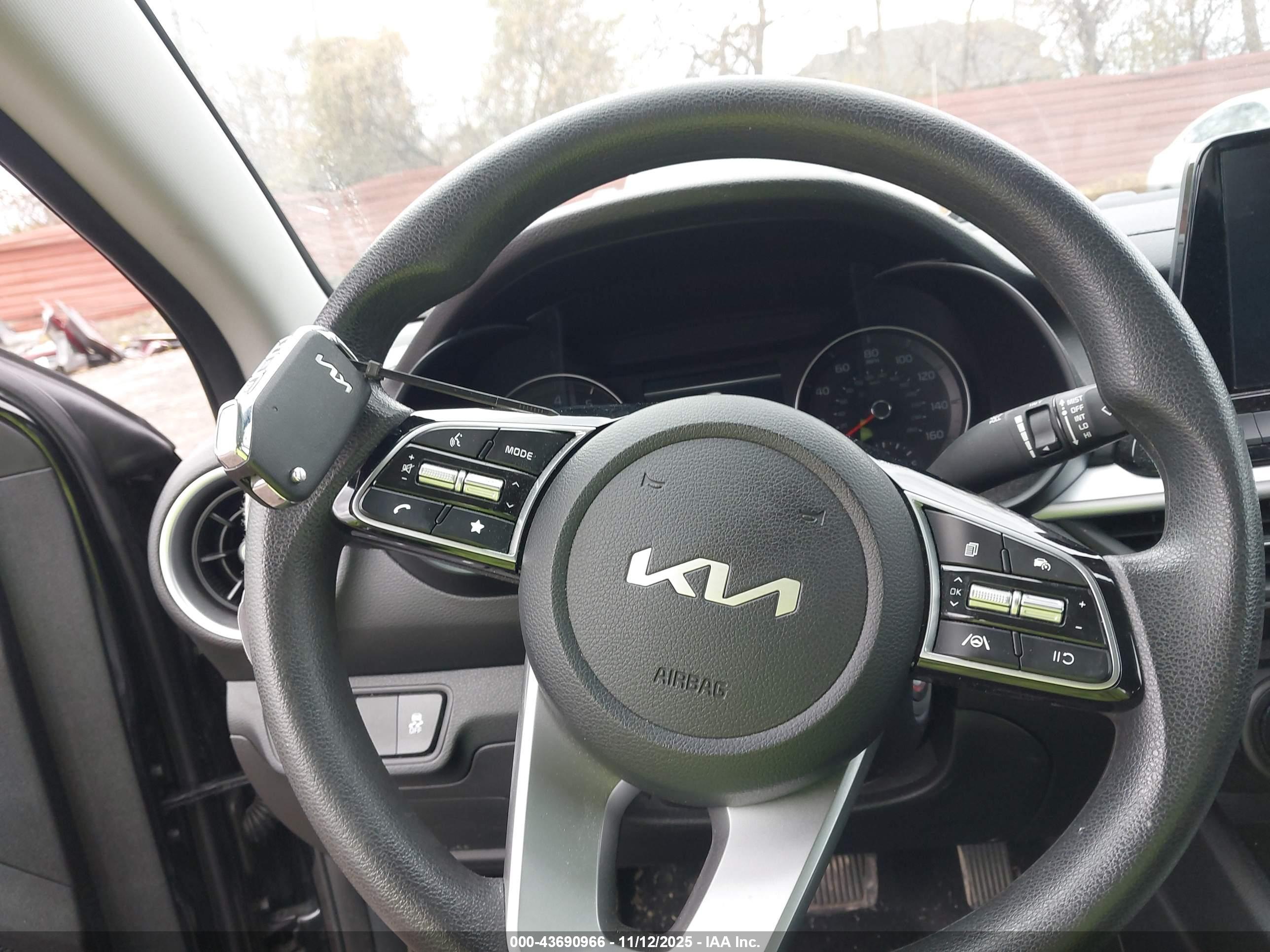 KIA FORTE image 11