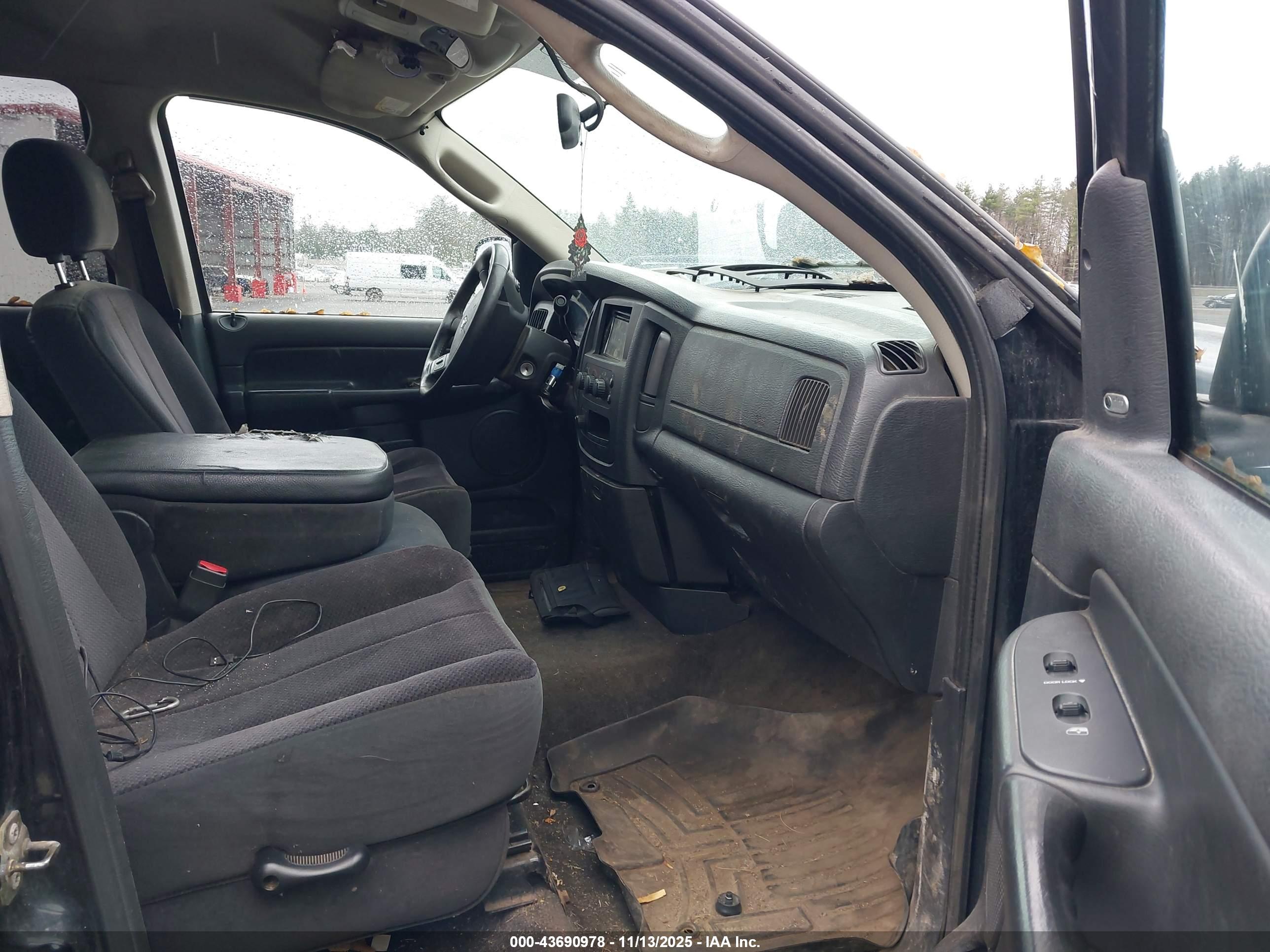 DODGE RAM image 5