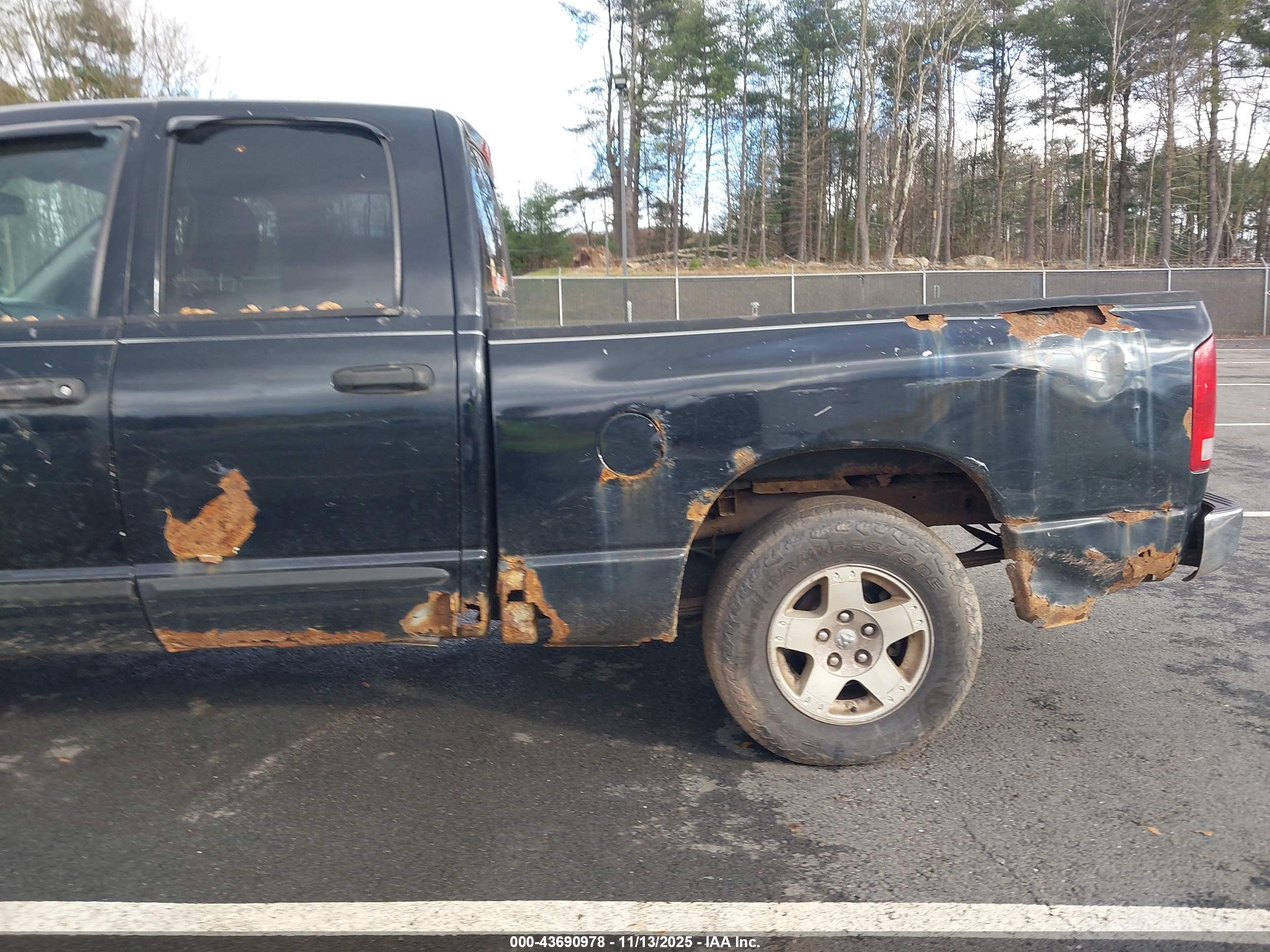 DODGE RAM image 6