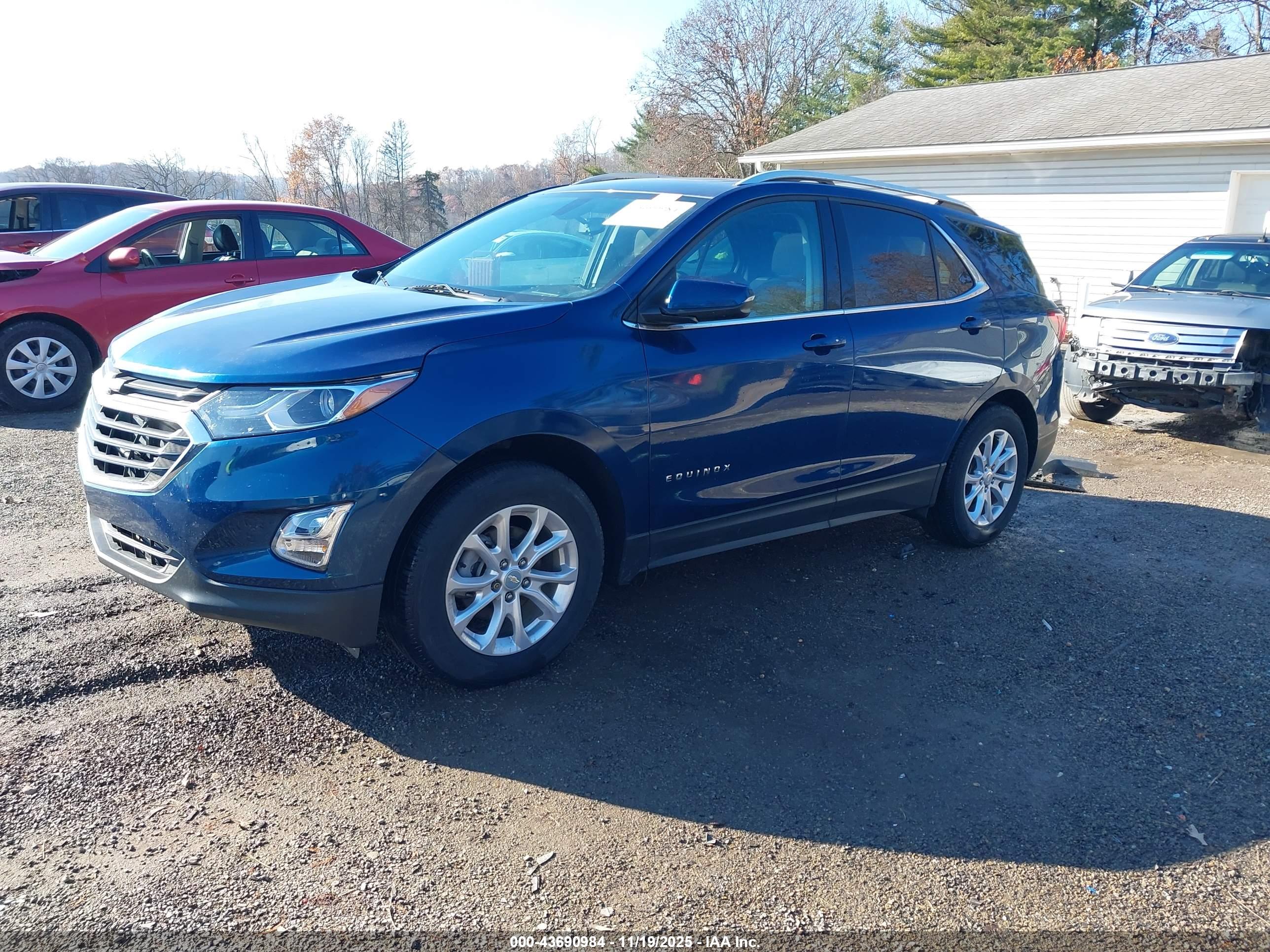 CHEVROLET EQUINOX image 2