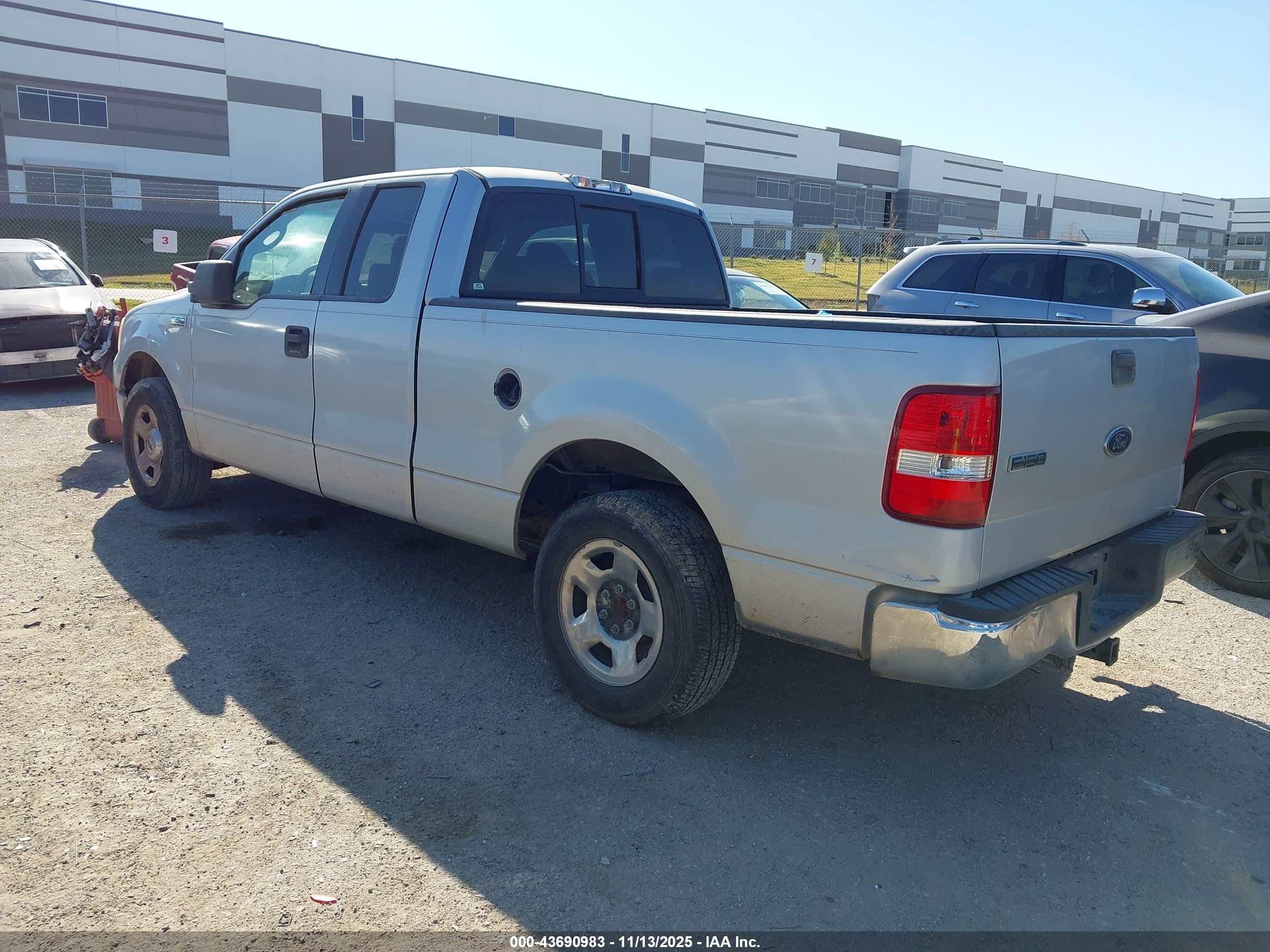 FORD F-150 image 3