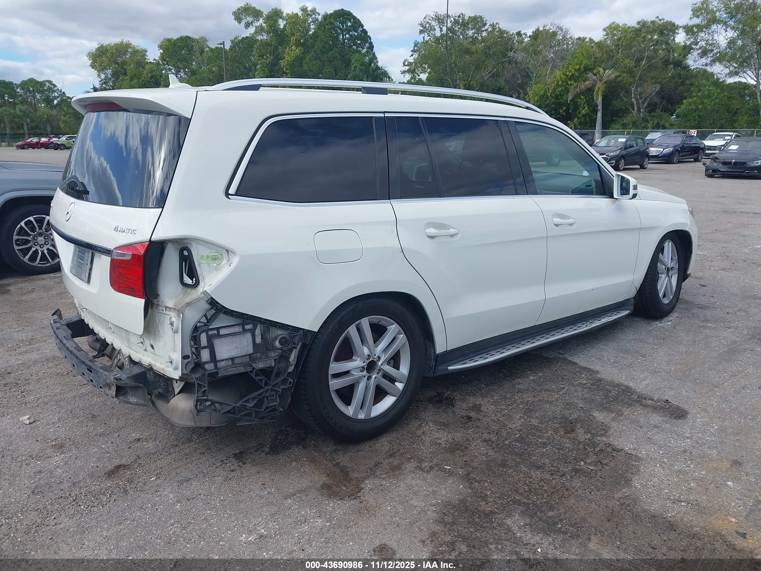 MERCEDES-BENZ GL image 4