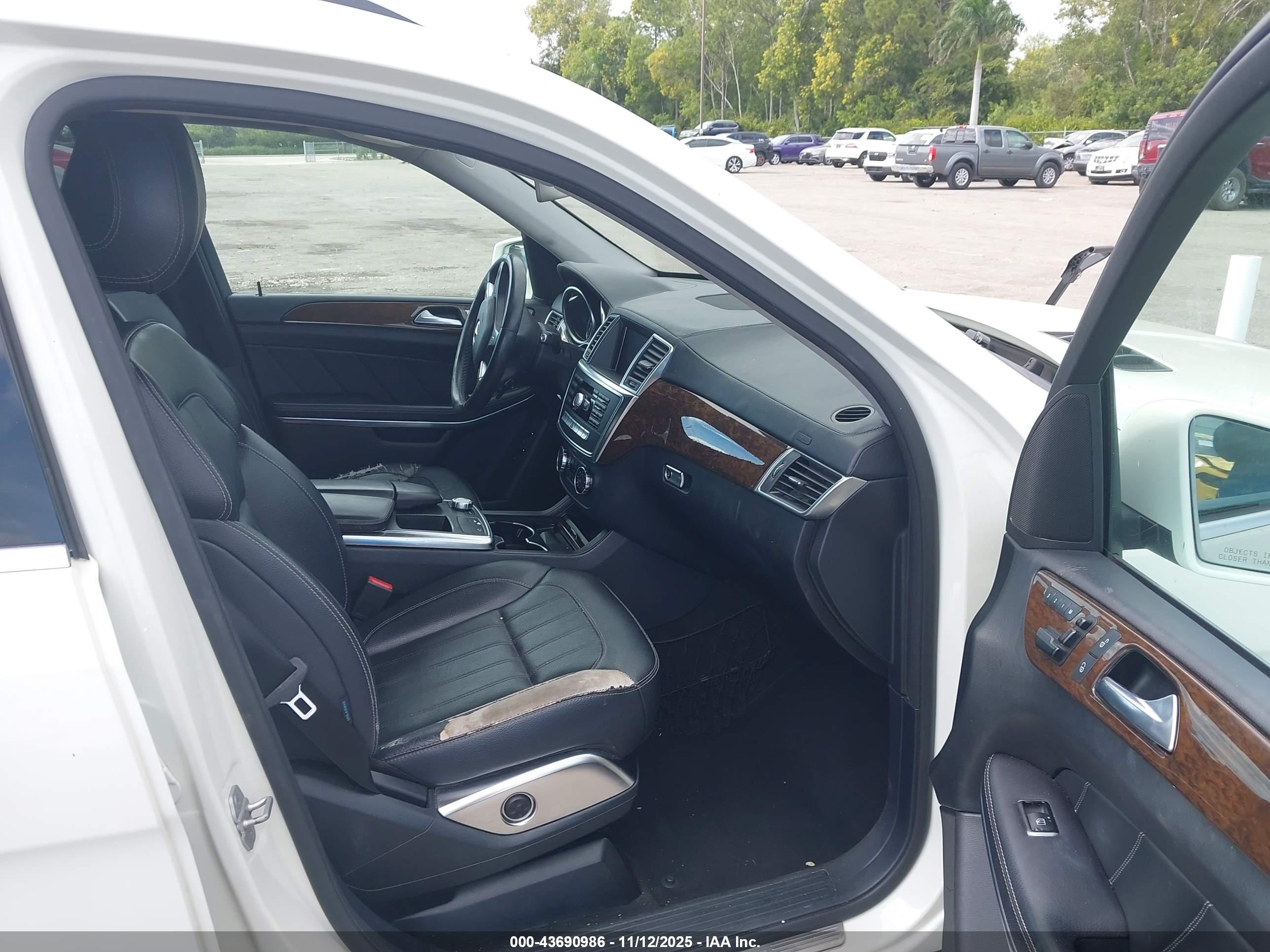MERCEDES-BENZ GL image 5