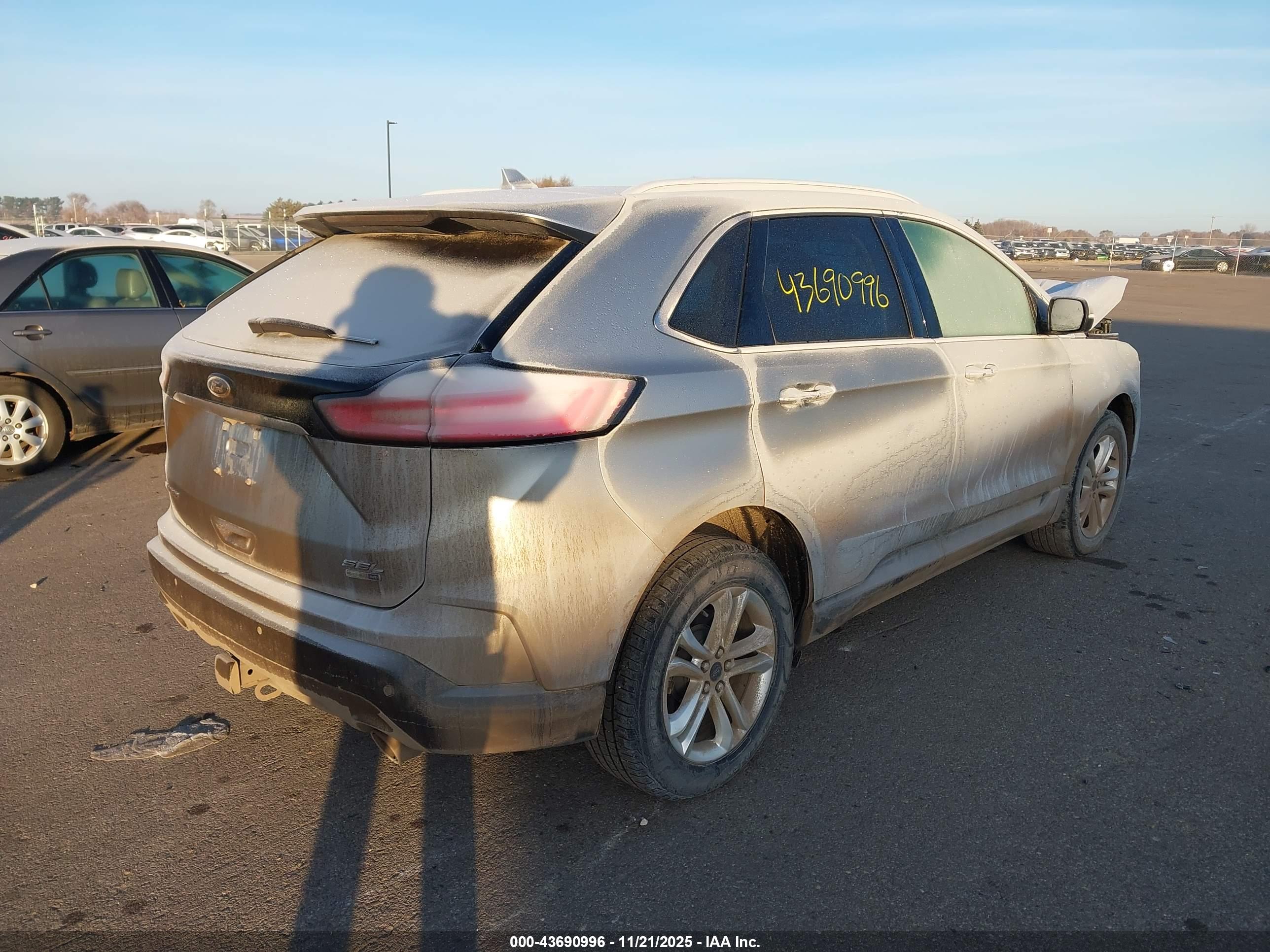 FORD EDGE image 4