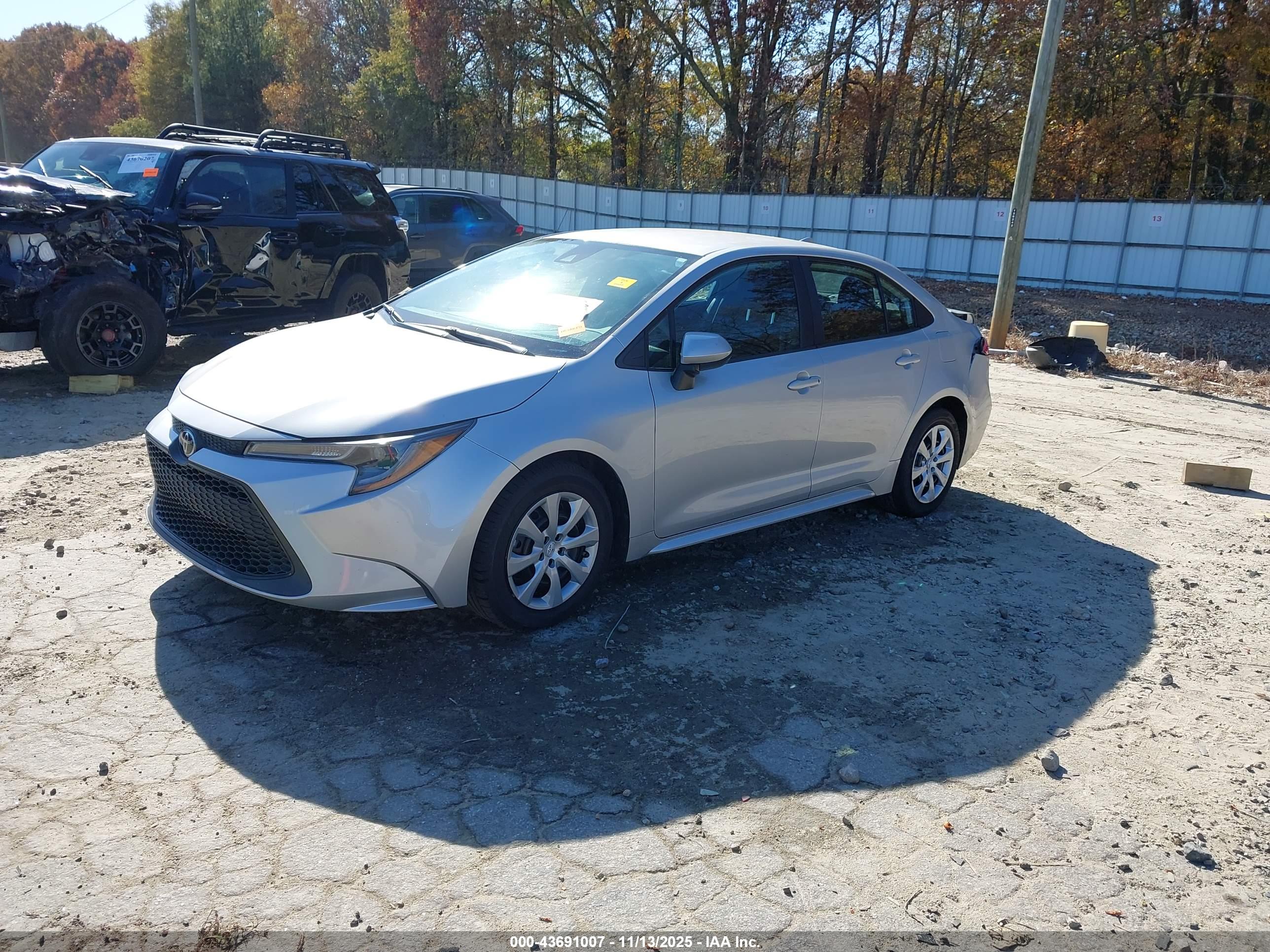 TOYOTA COROLLA image 2