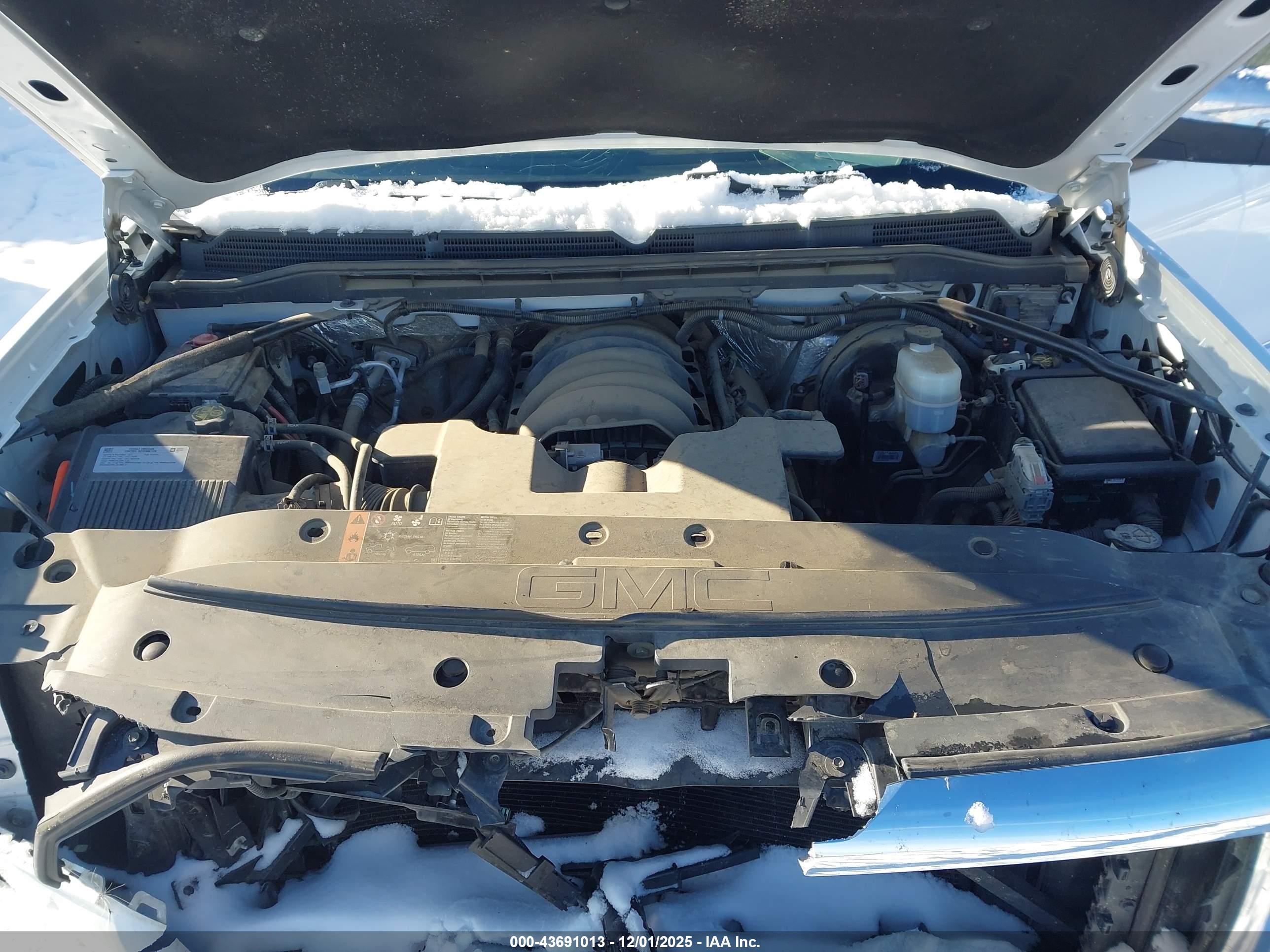GMC SIERRA image 10