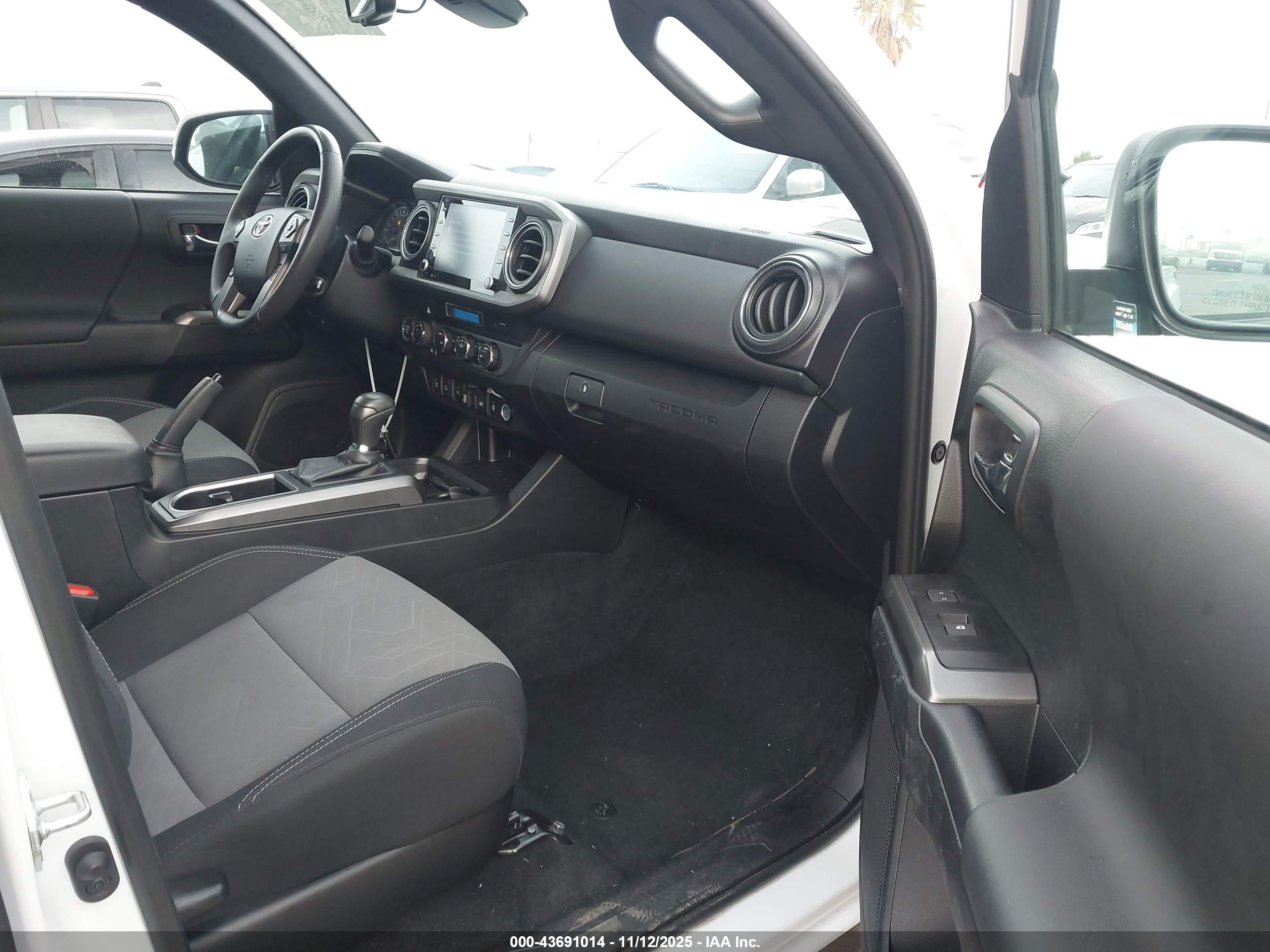 TOYOTA TACOMA image 5