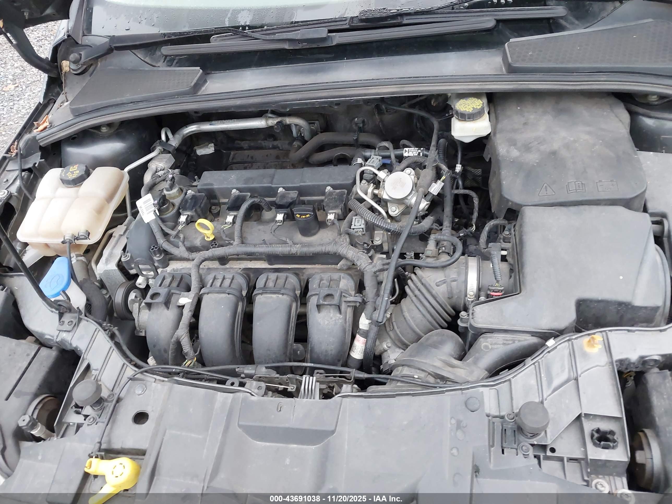FORD FOCUS image 10