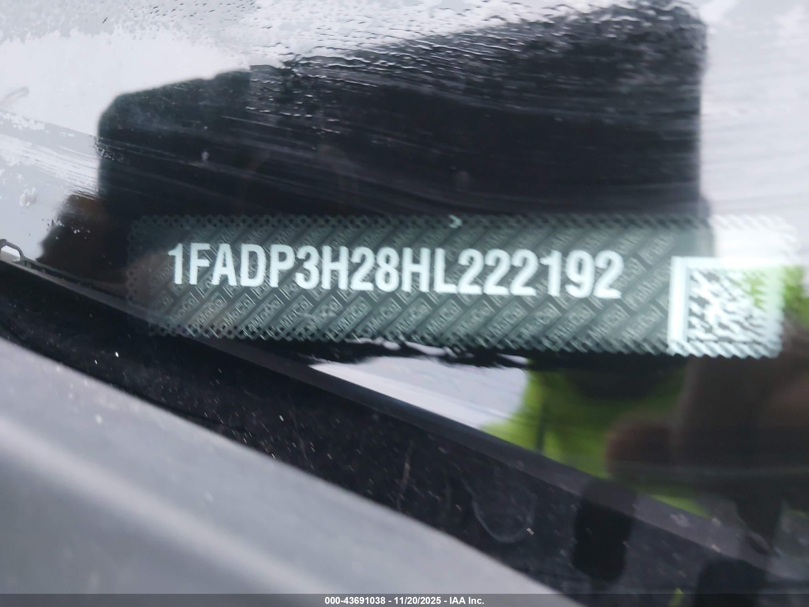 FORD FOCUS image 9