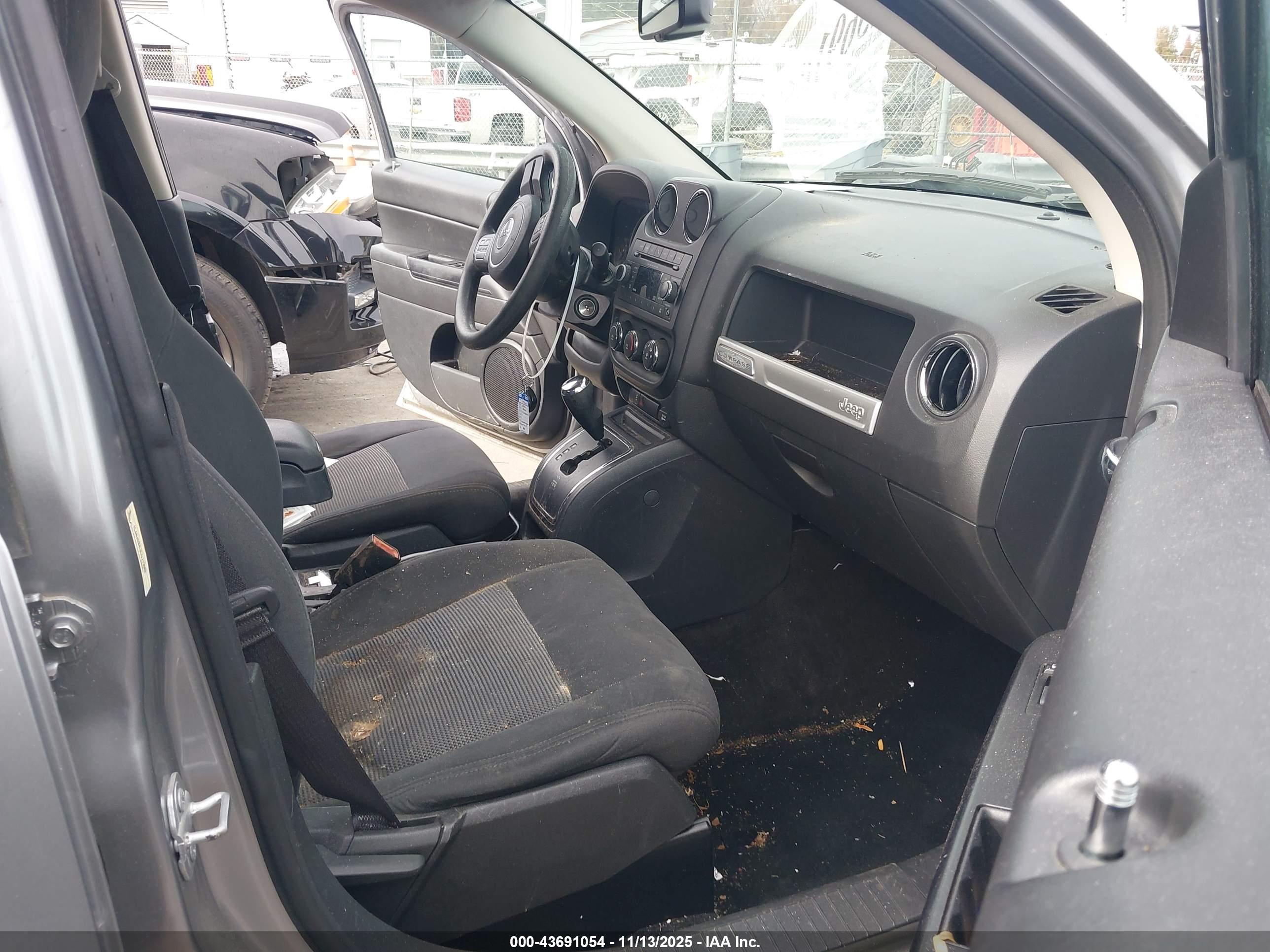 JEEP COMPASS image 5