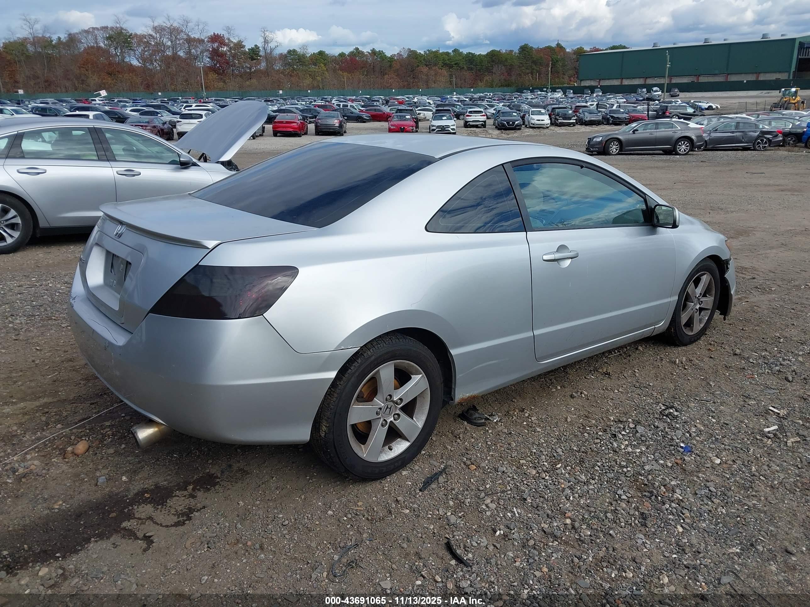 HONDA CIVIC image 4