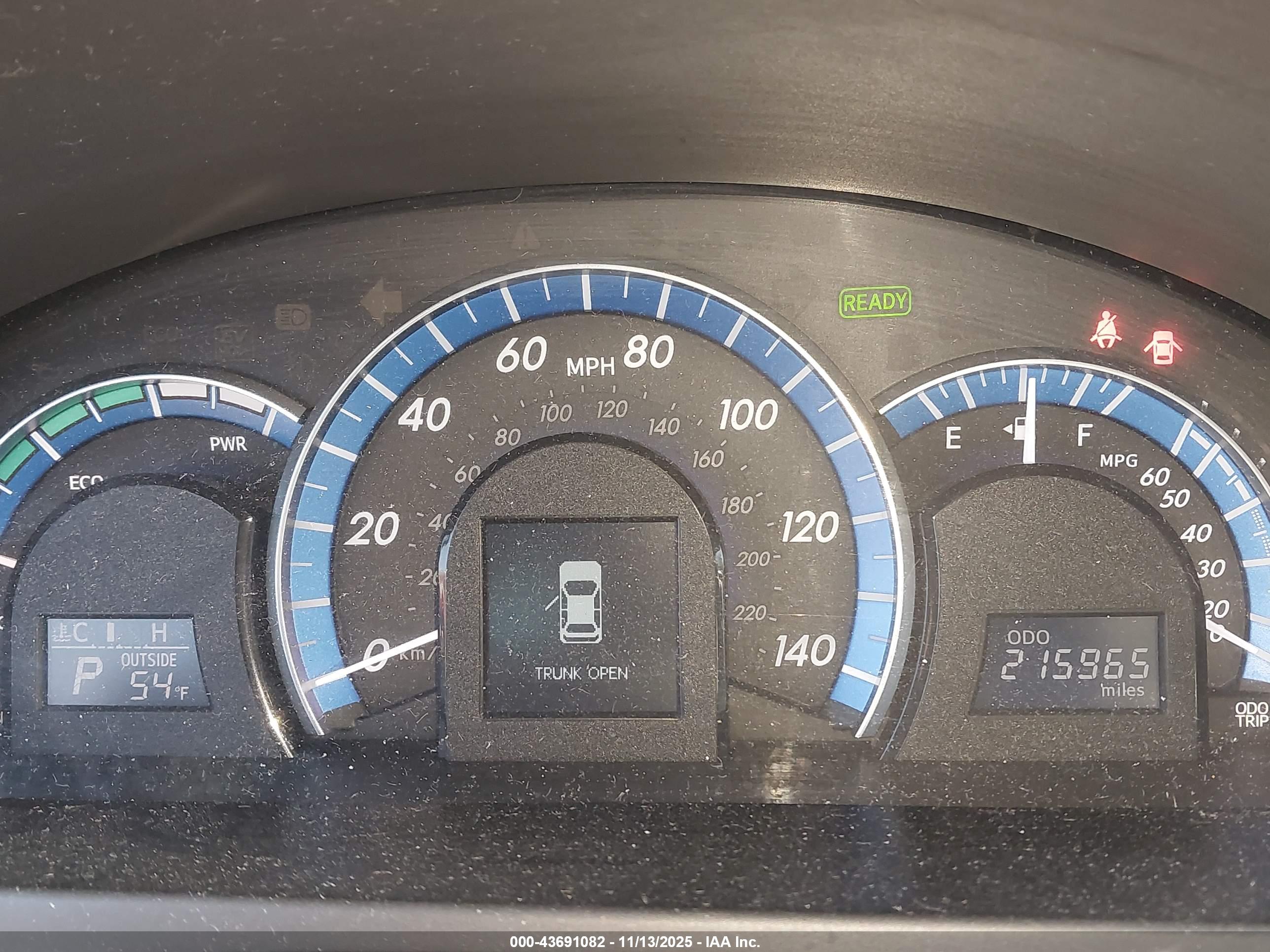 TOYOTA CAMRY image 7