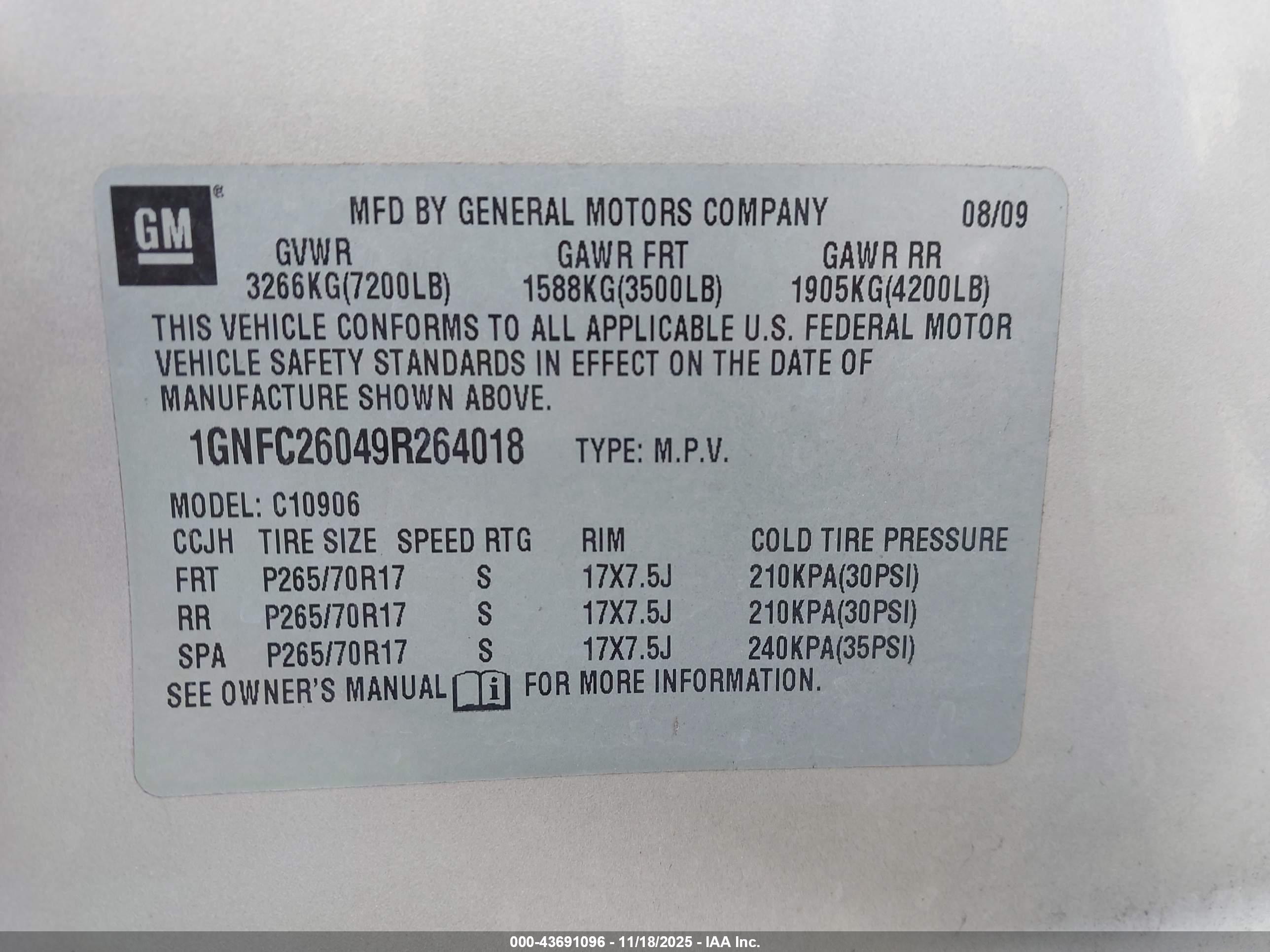 CHEVROLET SUBURBAN image 9