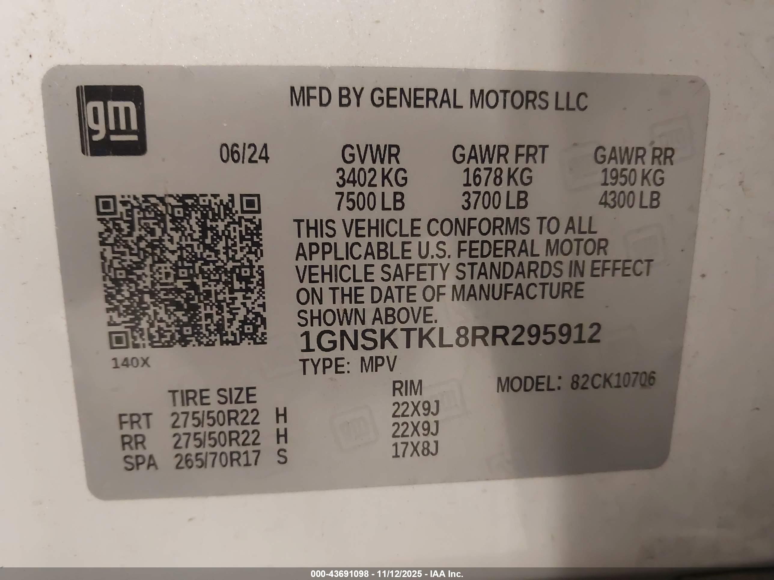CHEVROLET TAHOE image 9