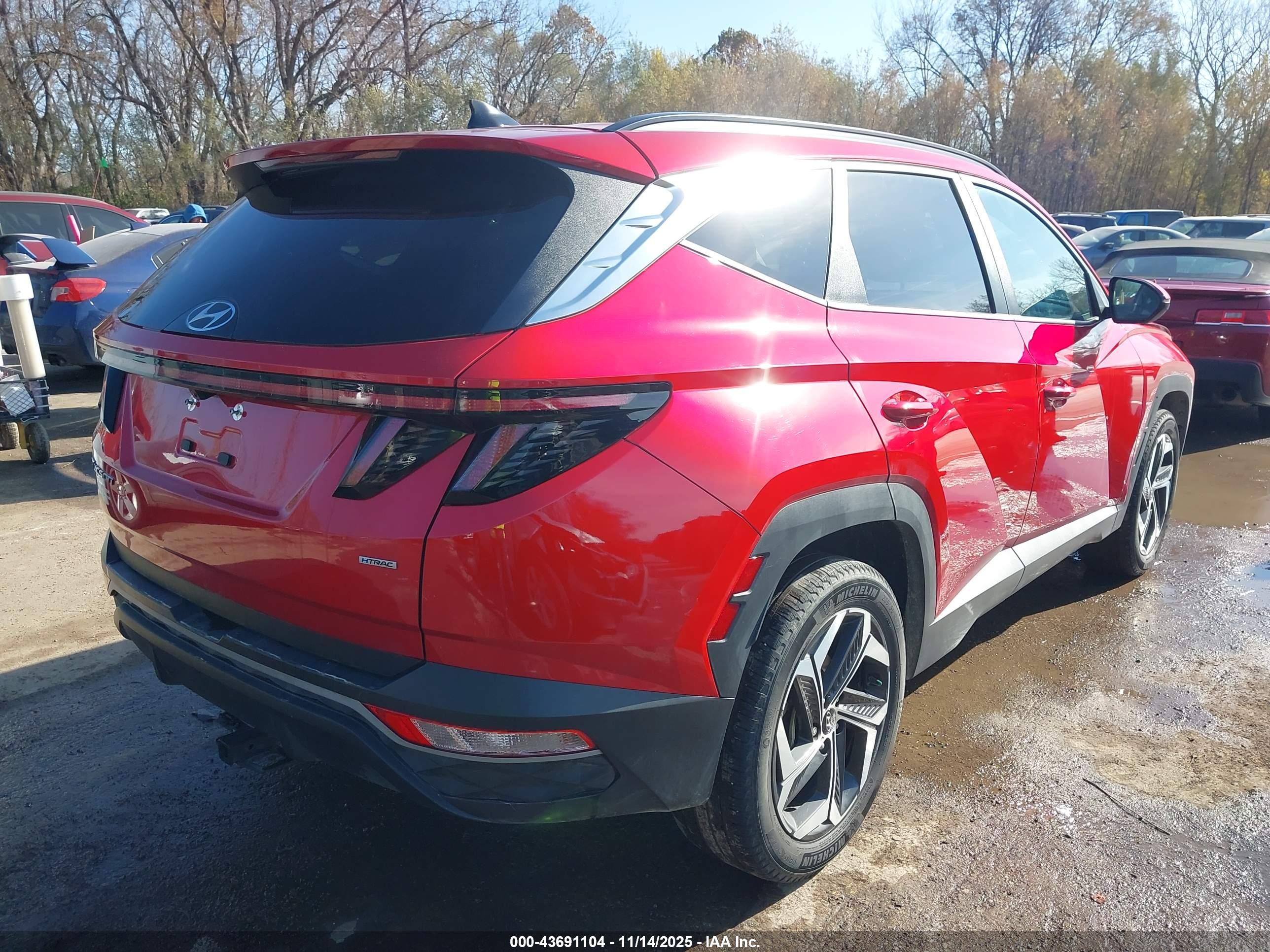 HYUNDAI TUCSON image 4