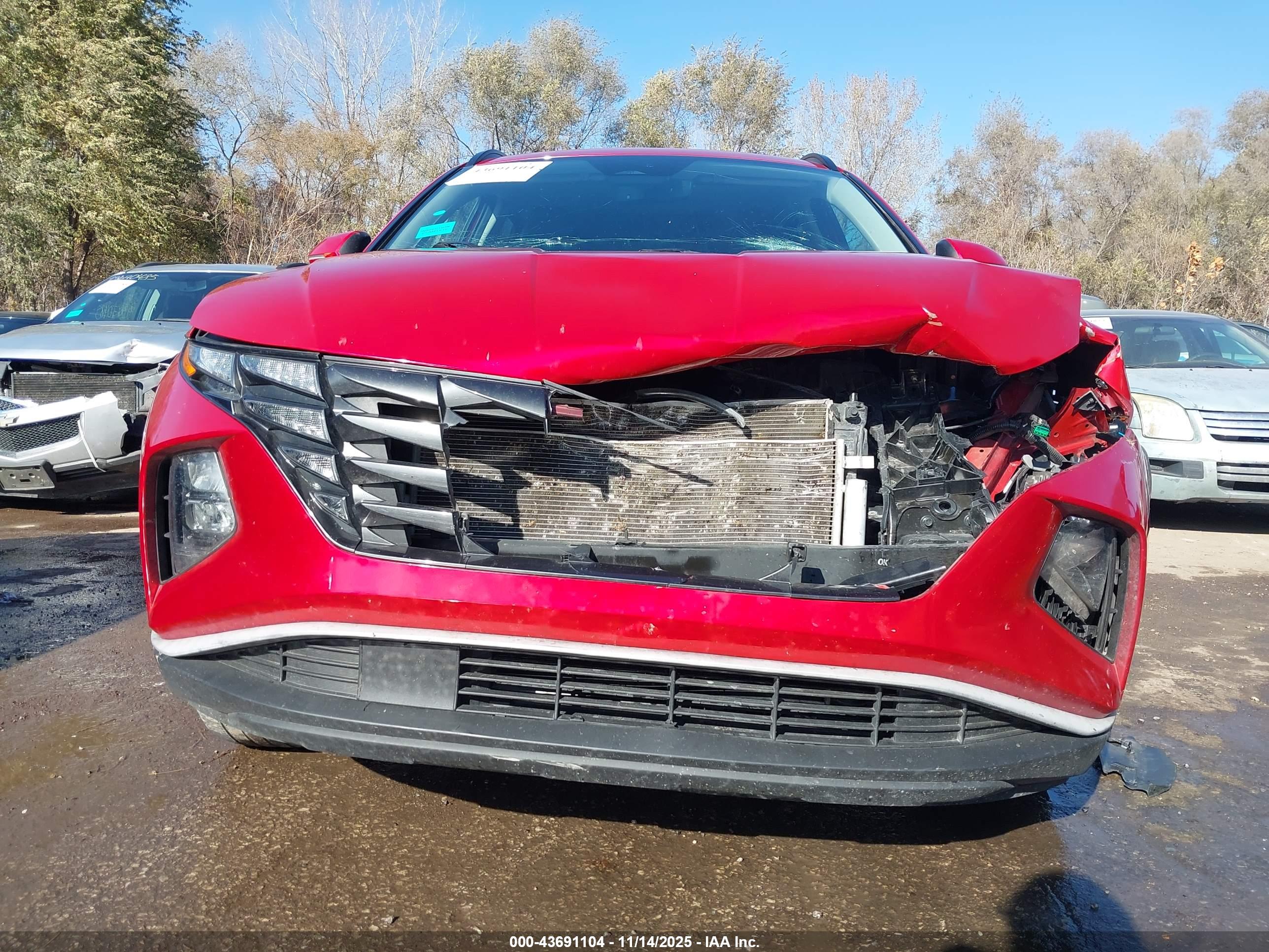HYUNDAI TUCSON image 6