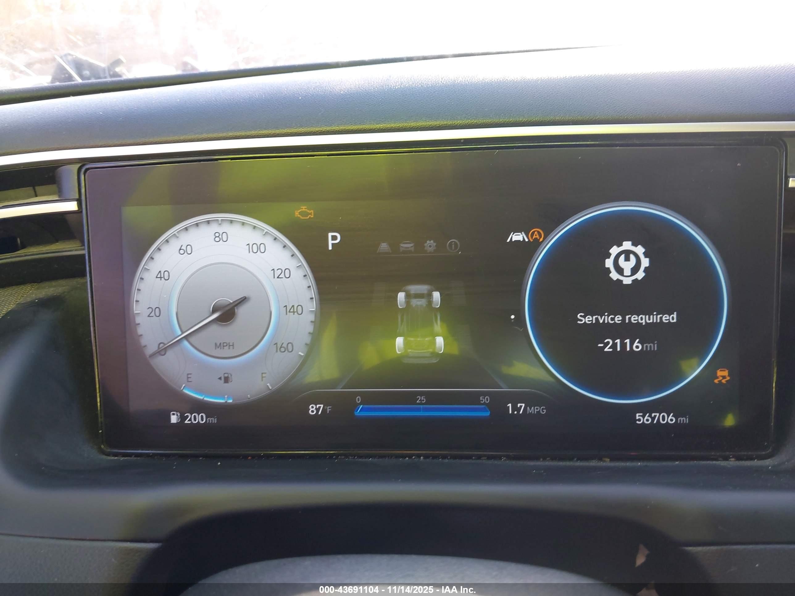 HYUNDAI TUCSON image 7