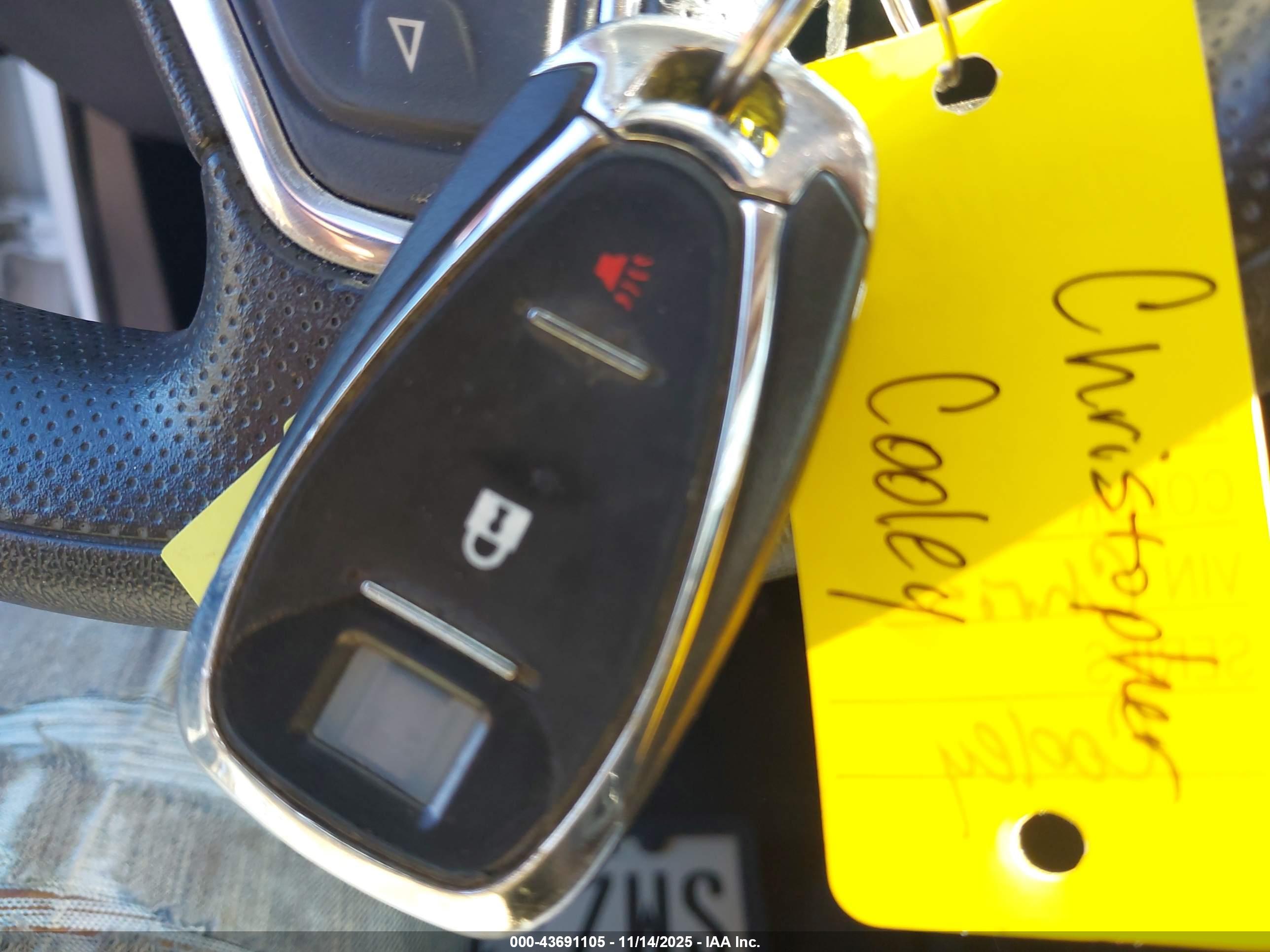CHEVROLET EQUINOX image 11