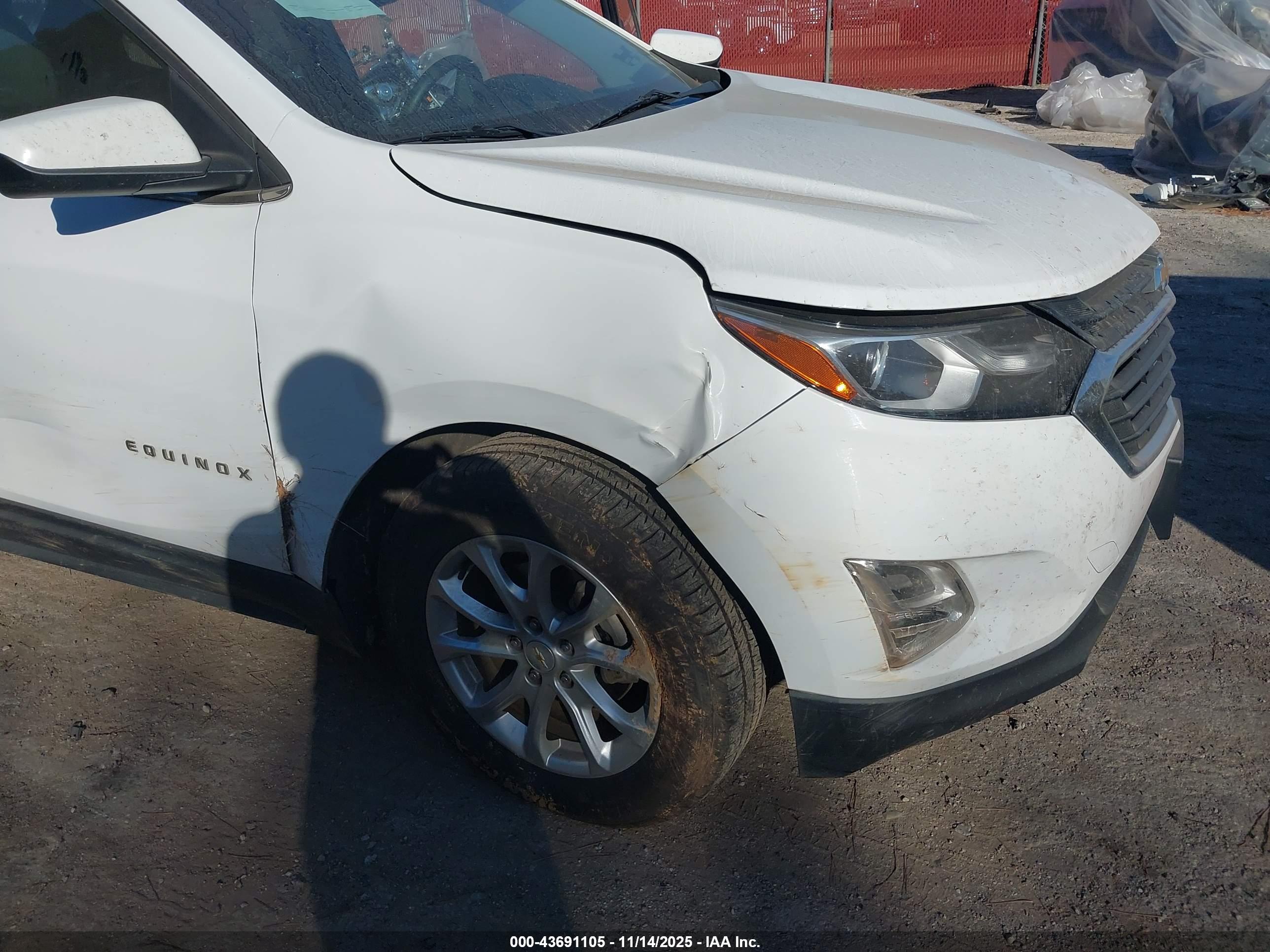 CHEVROLET EQUINOX image 6